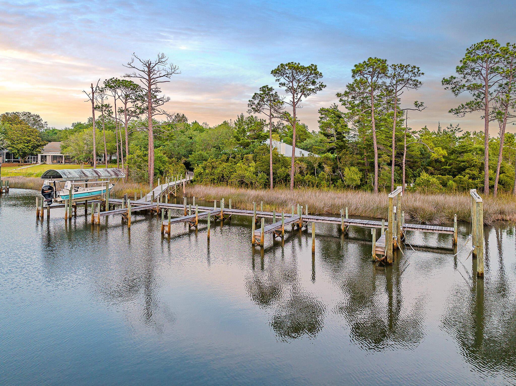 BAYOU POINT - Residential