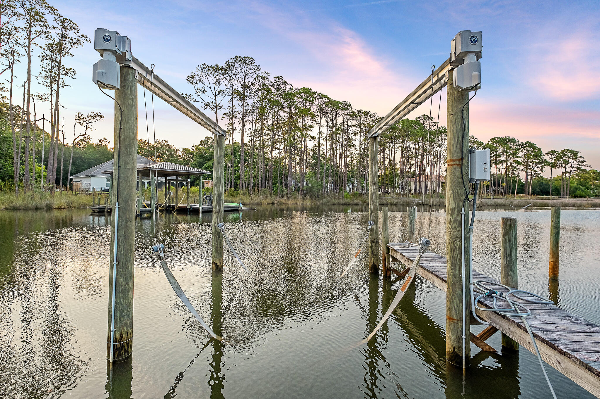 BAYOU POINT - Residential