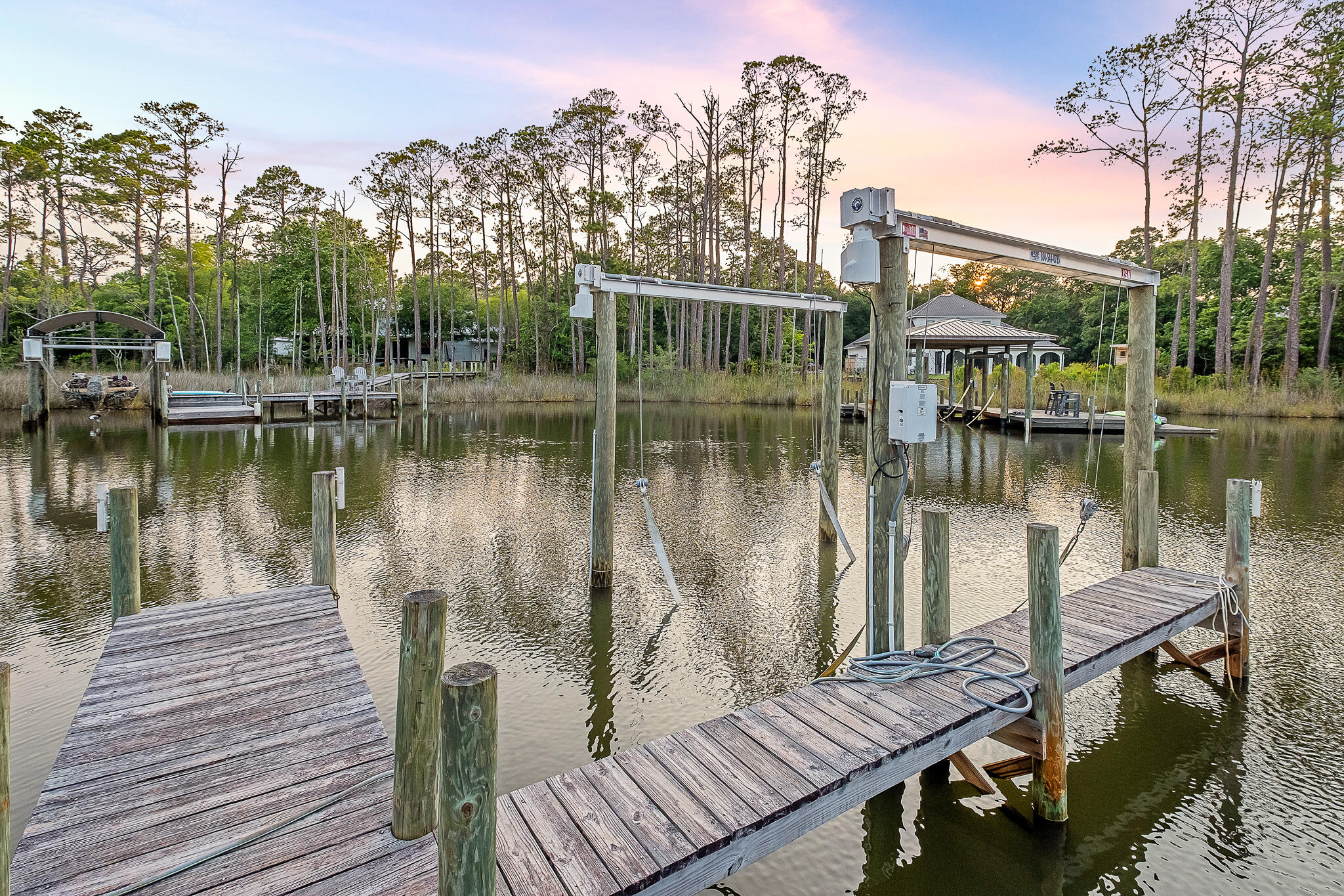 BAYOU POINT - Residential