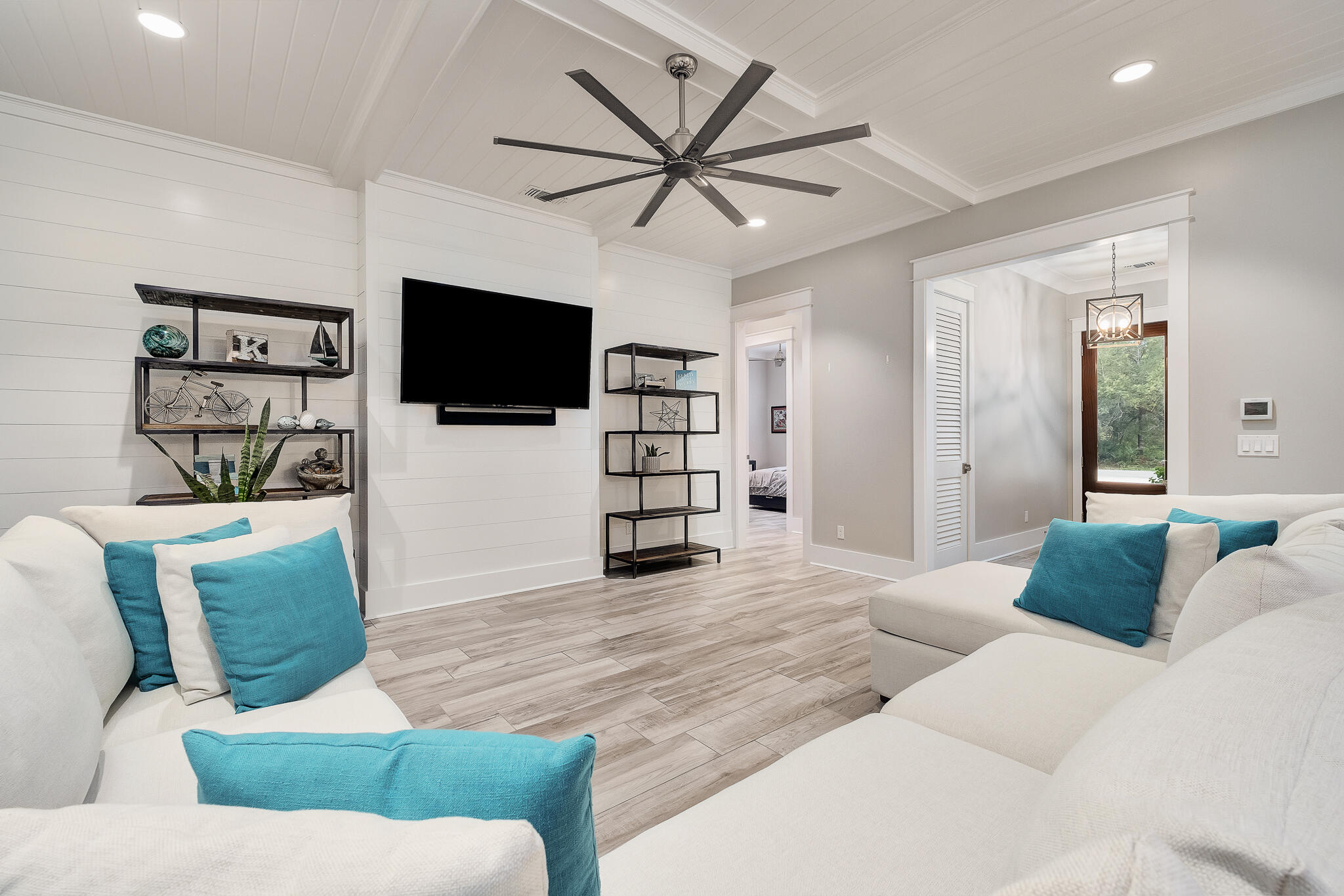 BAYOU POINT - Residential