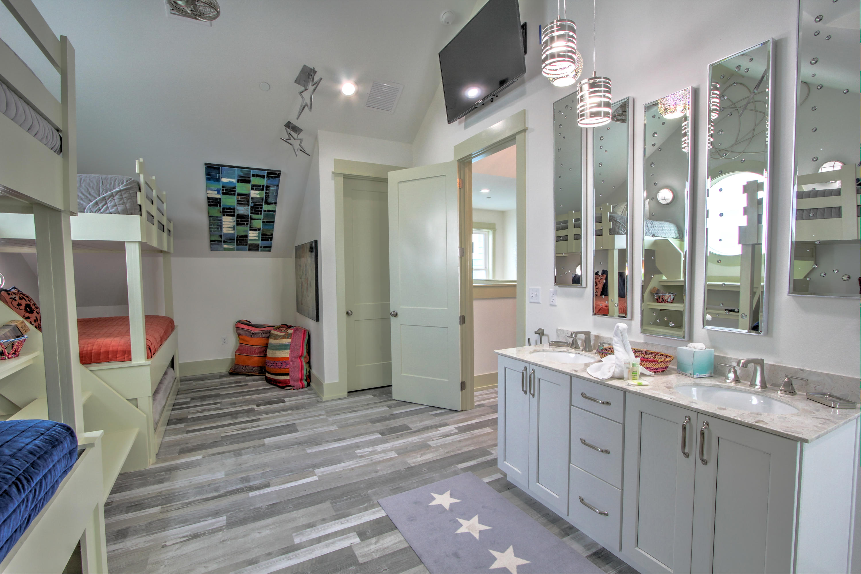 BELAIRE ESTATES - Residential