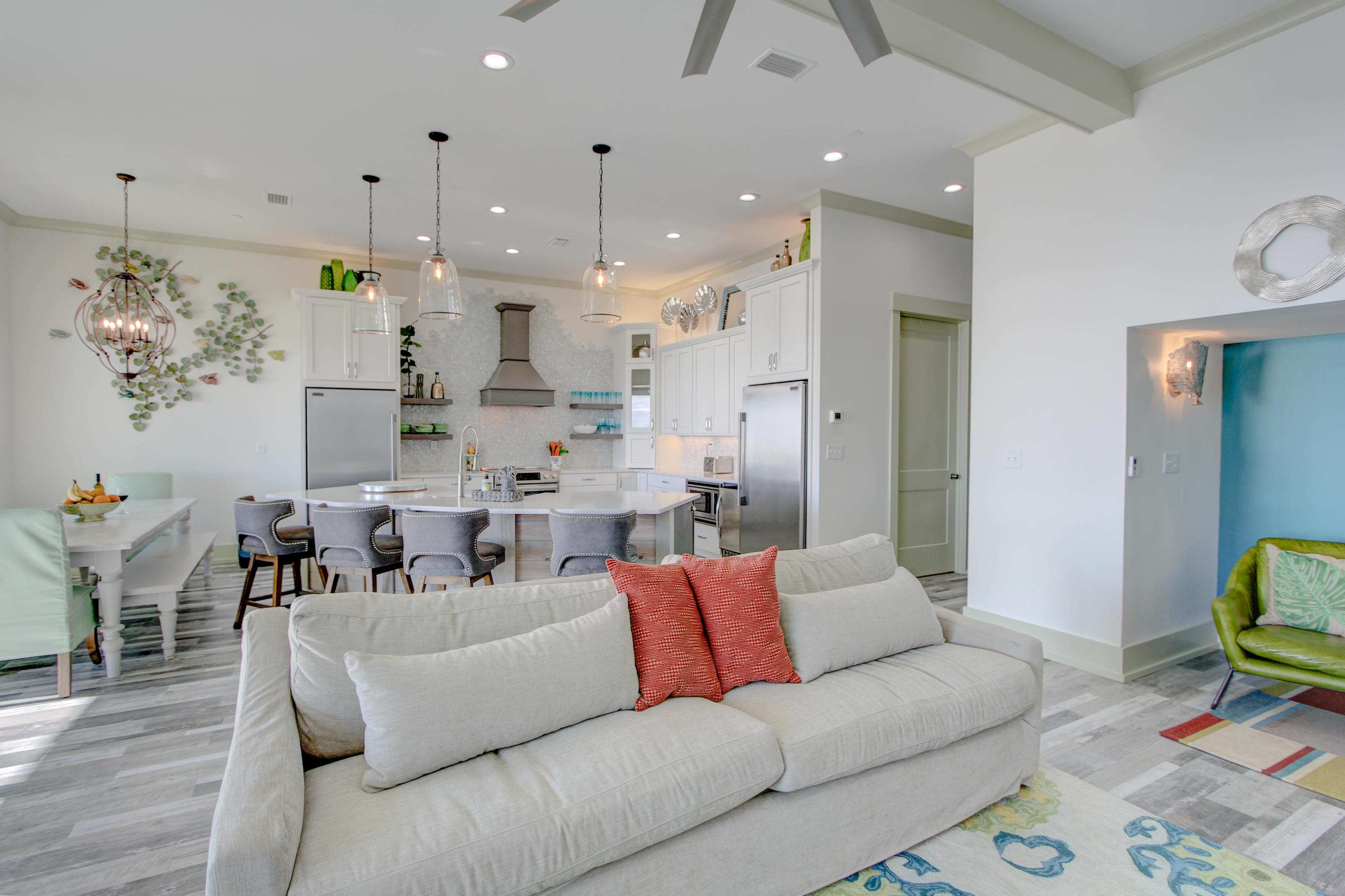 BELAIRE ESTATES - Residential