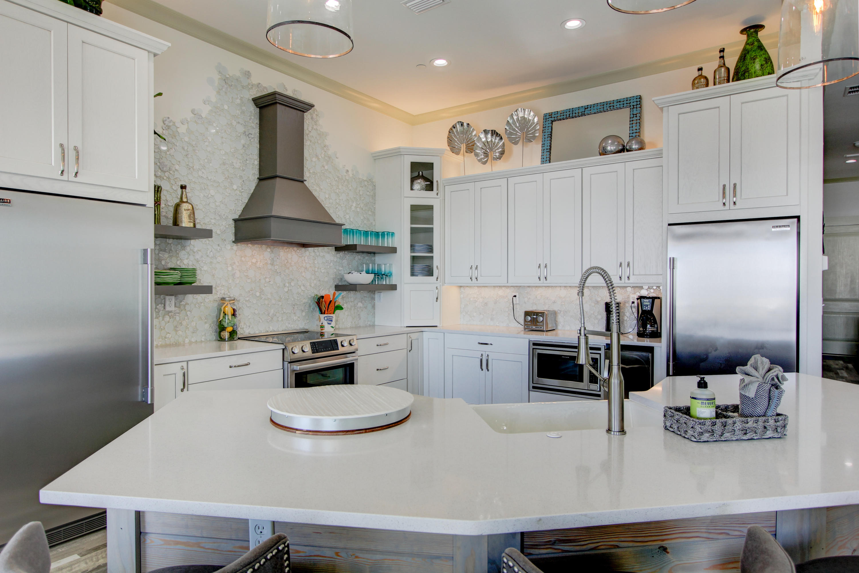 BELAIRE ESTATES - Residential