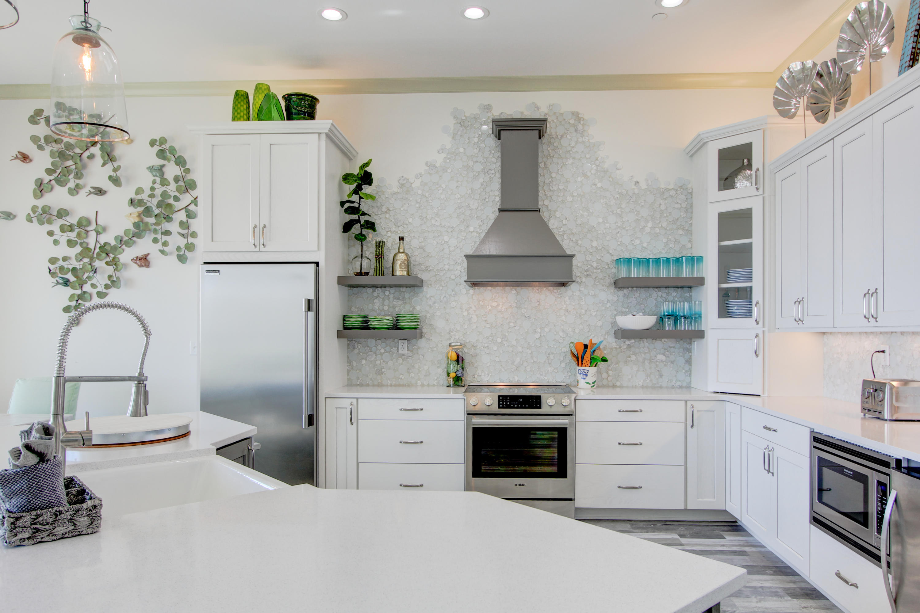 BELAIRE ESTATES - Residential