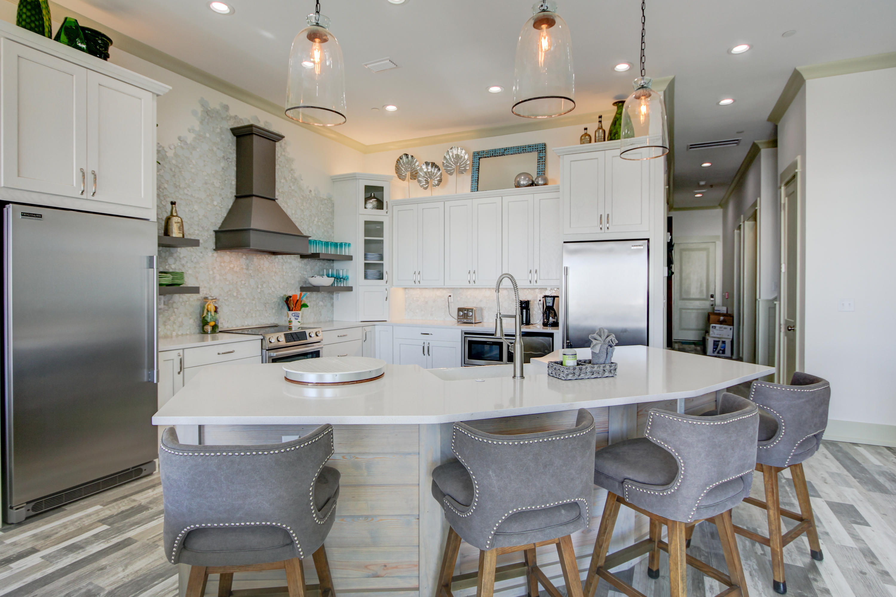 BELAIRE ESTATES - Residential