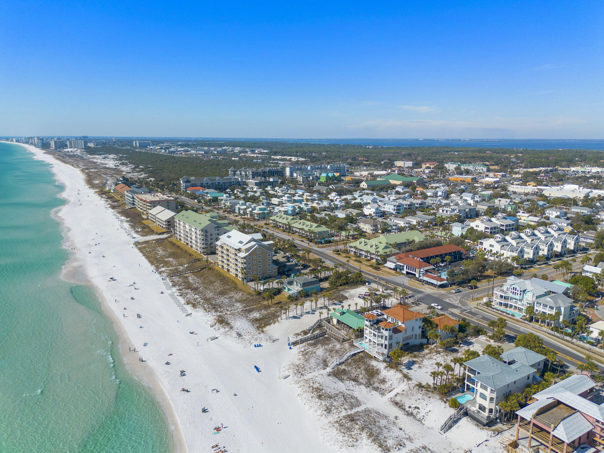 Turnkey condo with deeded beach access - this is the property you've been searching for! Caribbean Dunes is located in the heart of Crystal Beach, providing easy access to the beach and being within walking distance of restaurants like Camille's and local shopping. This one-bedroom, one-bathroom unit comfortably sleeps six, featuring cozy hallway bunks and a sleeper sofa in the living room. Enjoy added privacy, as this condo is on the top floor and is an end unit, offering three additional windows that make it unique and bright. You can relax in the spacious balcony, where you can feel the Gulf breeze and enjoy views of the community pool, with views of the Gulf of Mexico! Recent updates include a new stackable washer and dryer (2024), newer appliances, and a new water heater (2023) and HVAC system (2021). Caribbean Dunes offers a heated pool, hot tub, grill area, two unassigned parking spaces, an outdoor storage closet, and a club room.
This is an excellent investment opportunity or a perfect second home! Schedule your showing today!