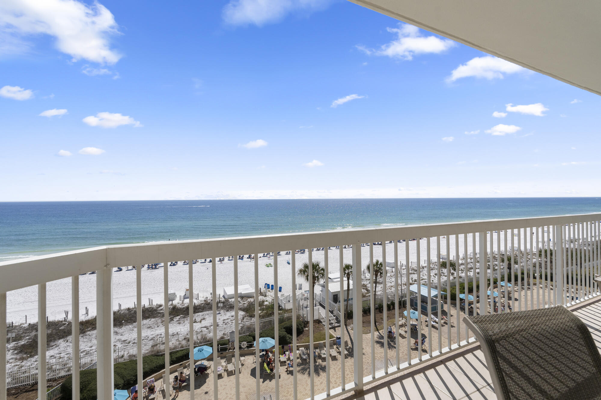 SILVER BEACH TOWERS EAST - Residential