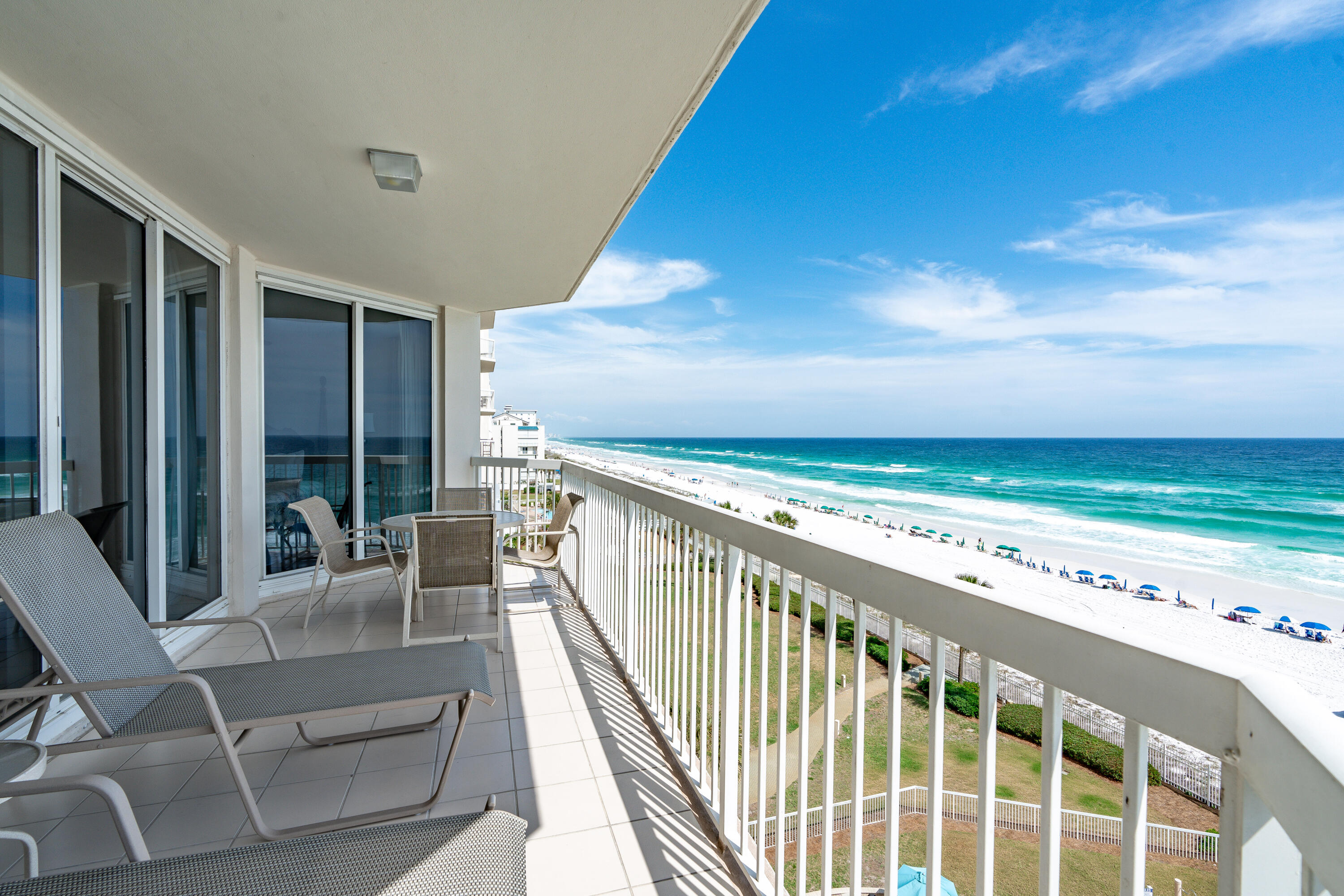 SILVER BEACH TOWERS EAST - Residential