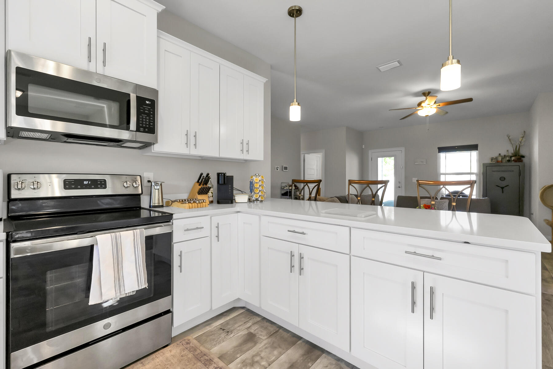 CRESCENT SHORES - Residential Lease