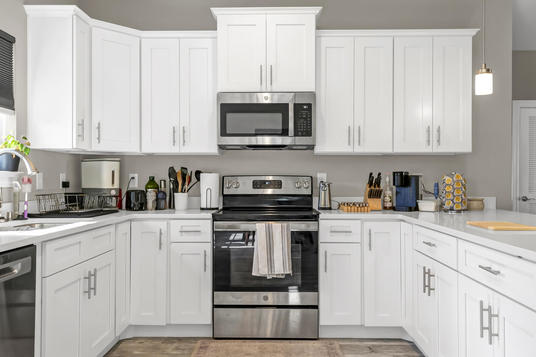 CRESCENT SHORES - Residential Lease