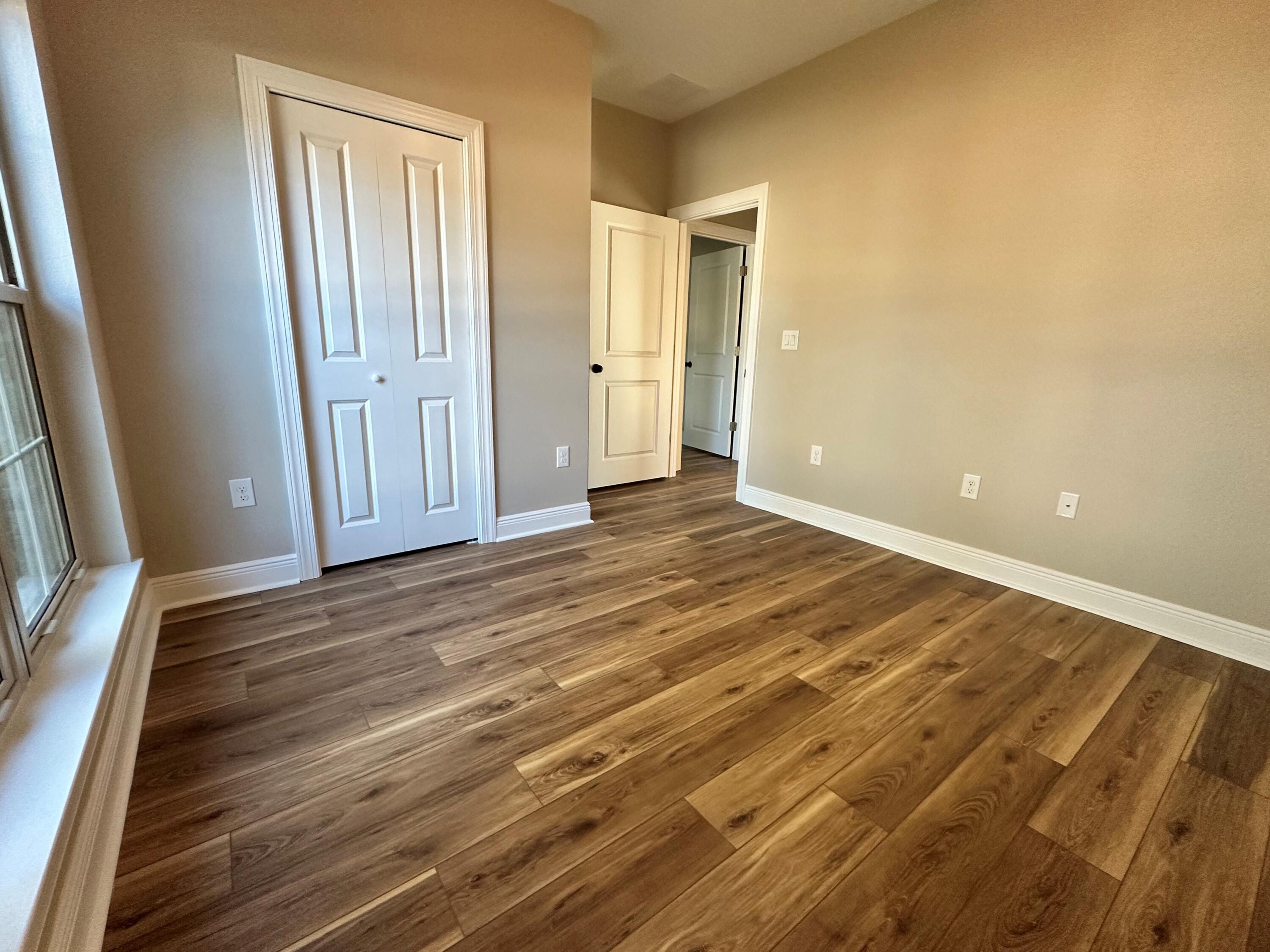 COUNTRY BREEZE ESTATES - Residential