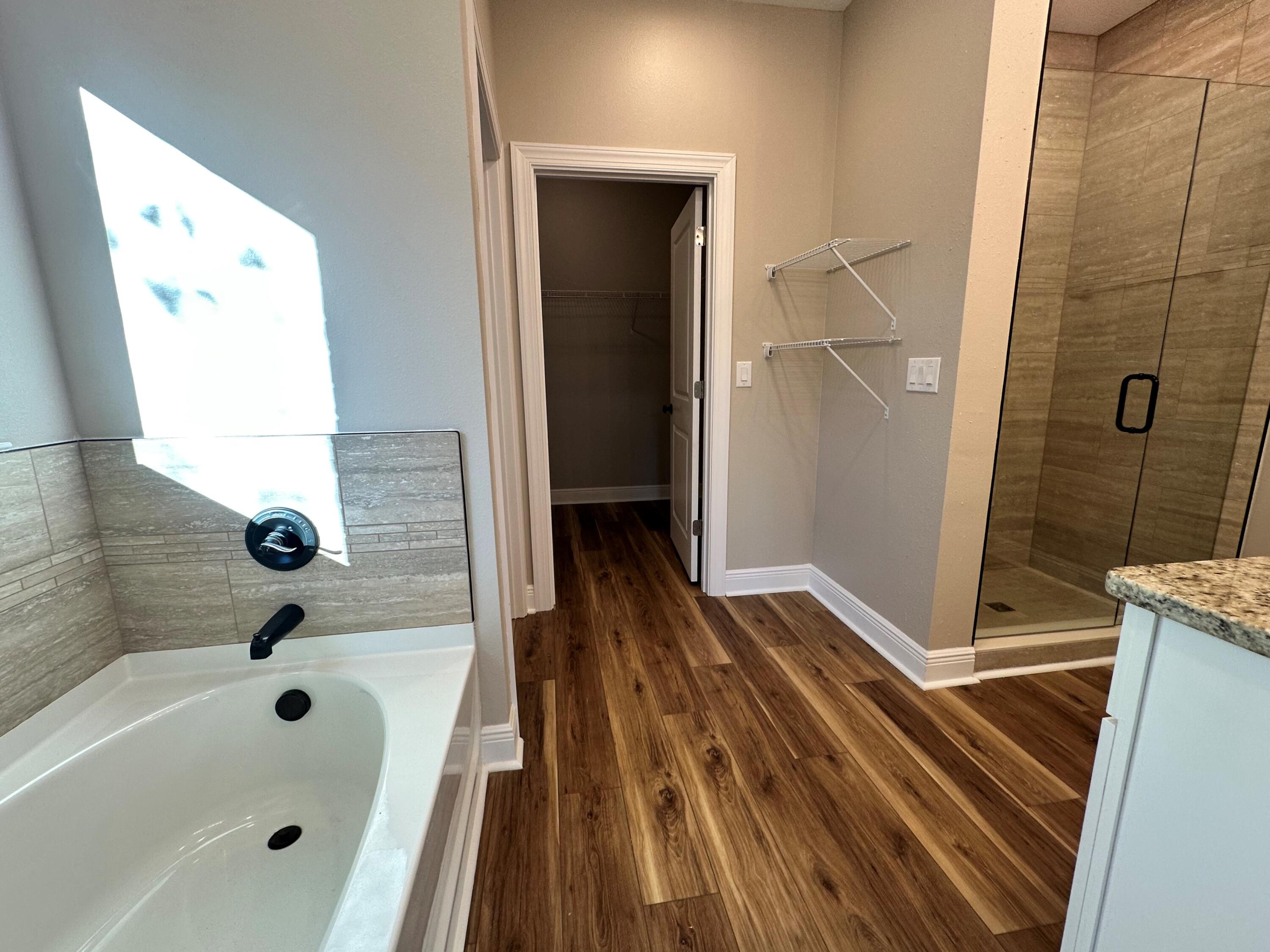 COUNTRY BREEZE ESTATES - Residential