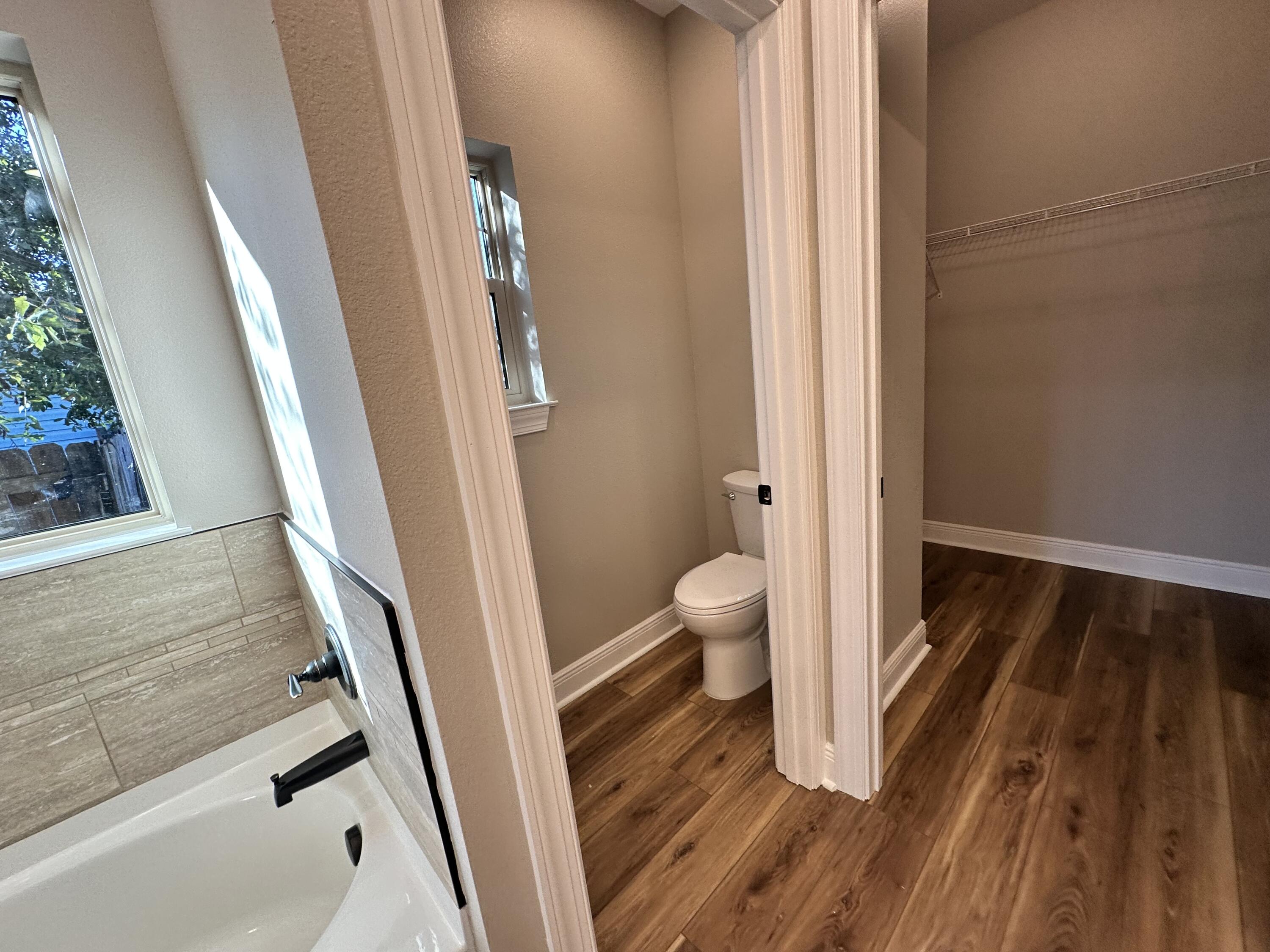 COUNTRY BREEZE ESTATES - Residential