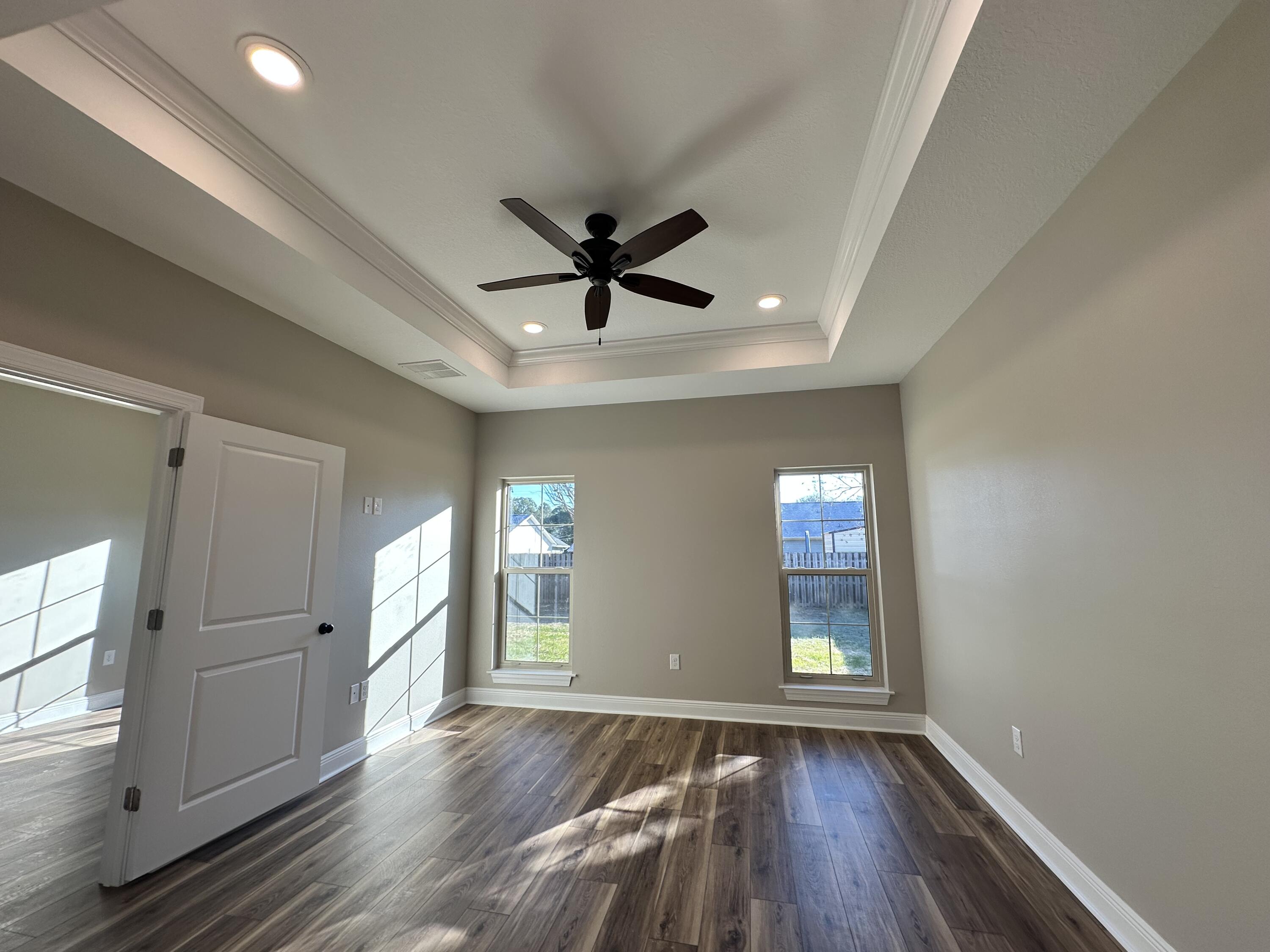 COUNTRY BREEZE ESTATES - Residential