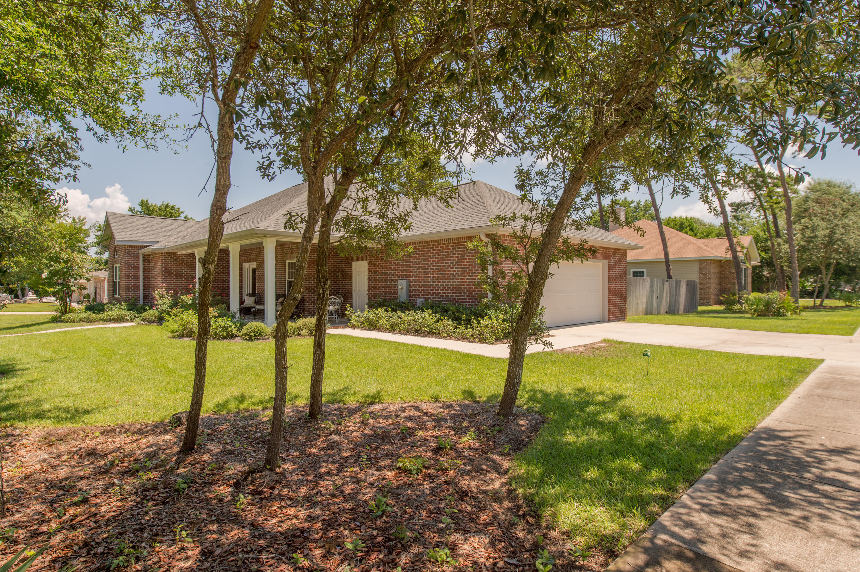 CALHOUN S/D TO DESTIN - Residential