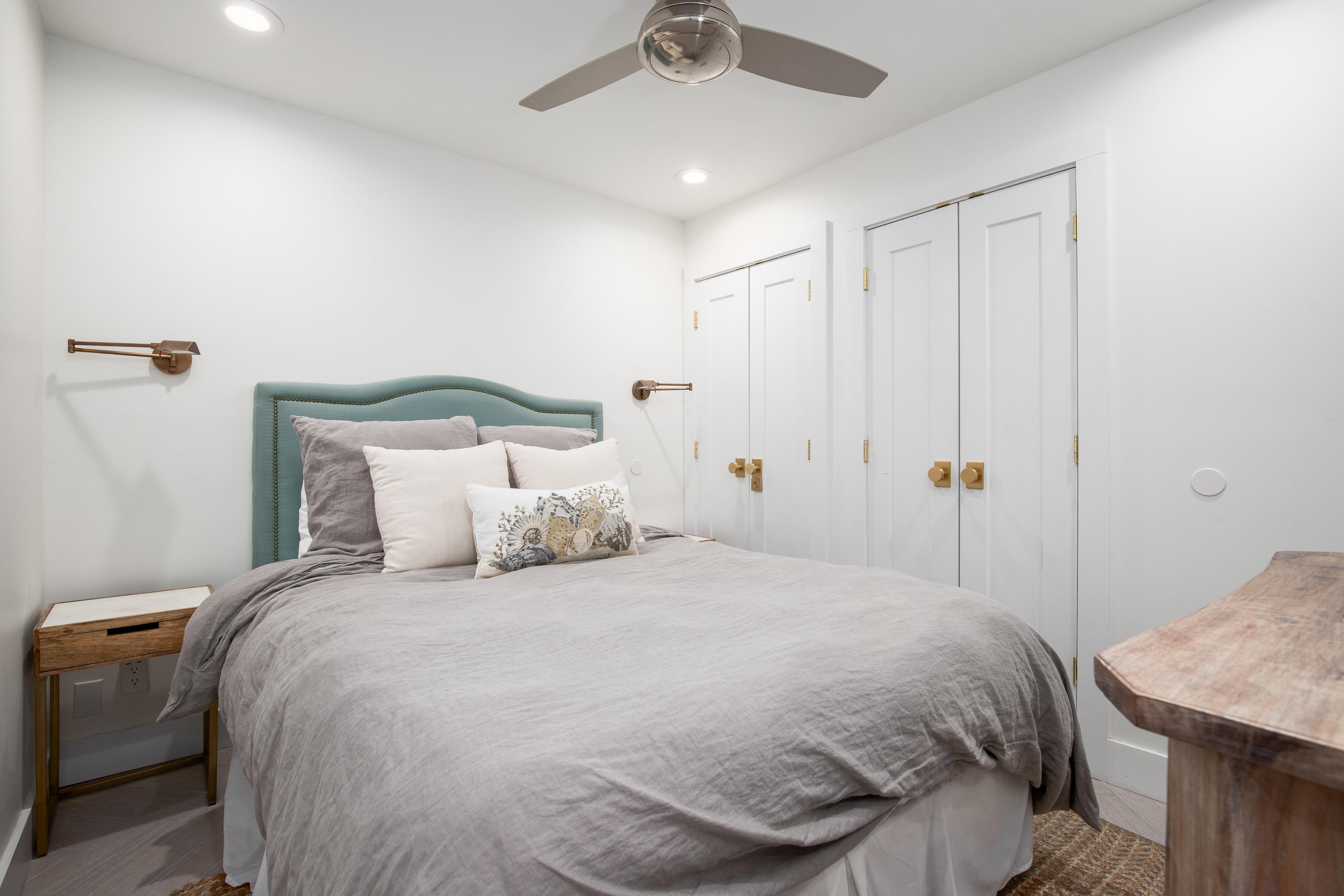 INLET SANDS CONDO - Residential