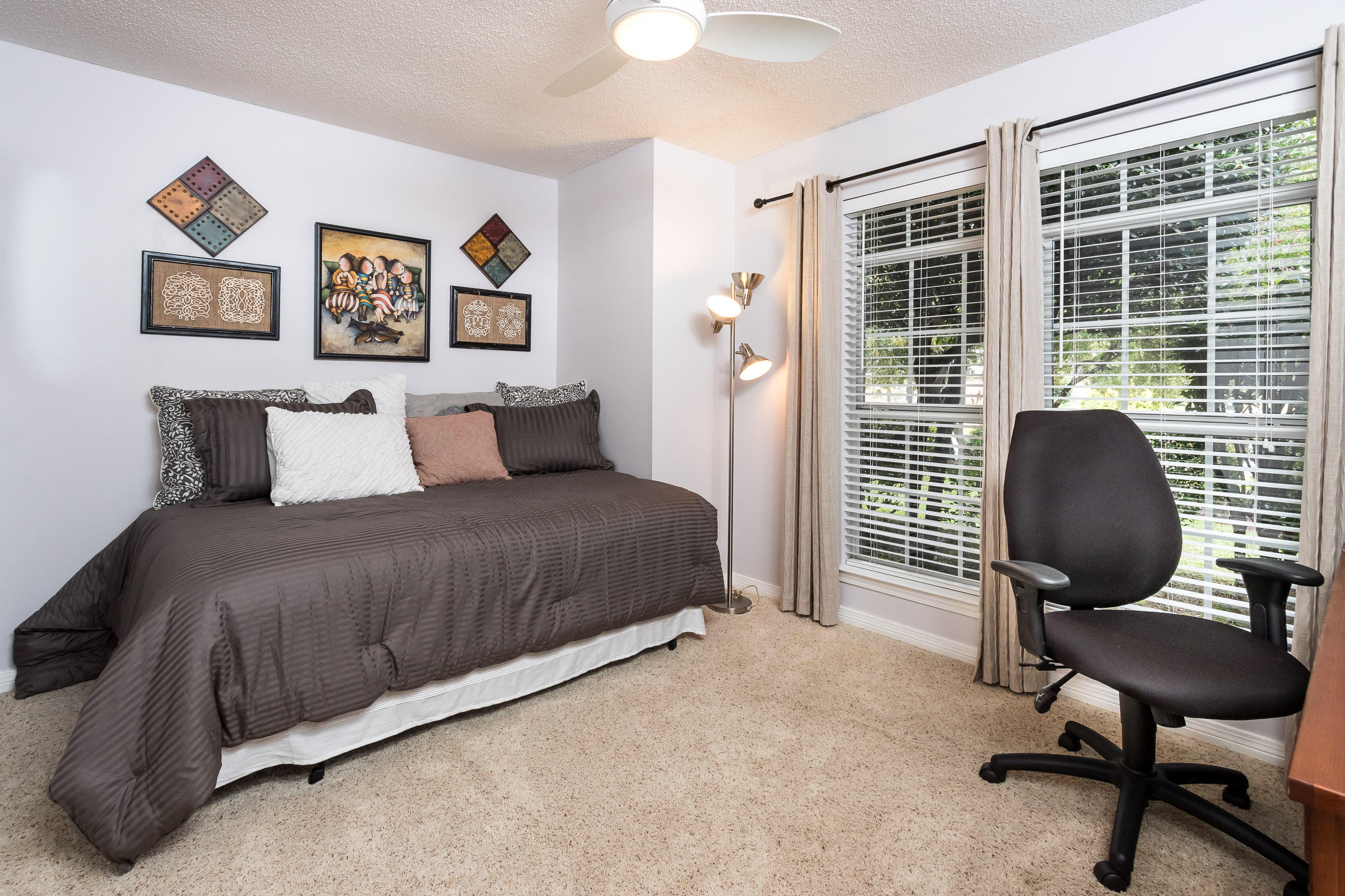 EAGLES LANDING - Residential