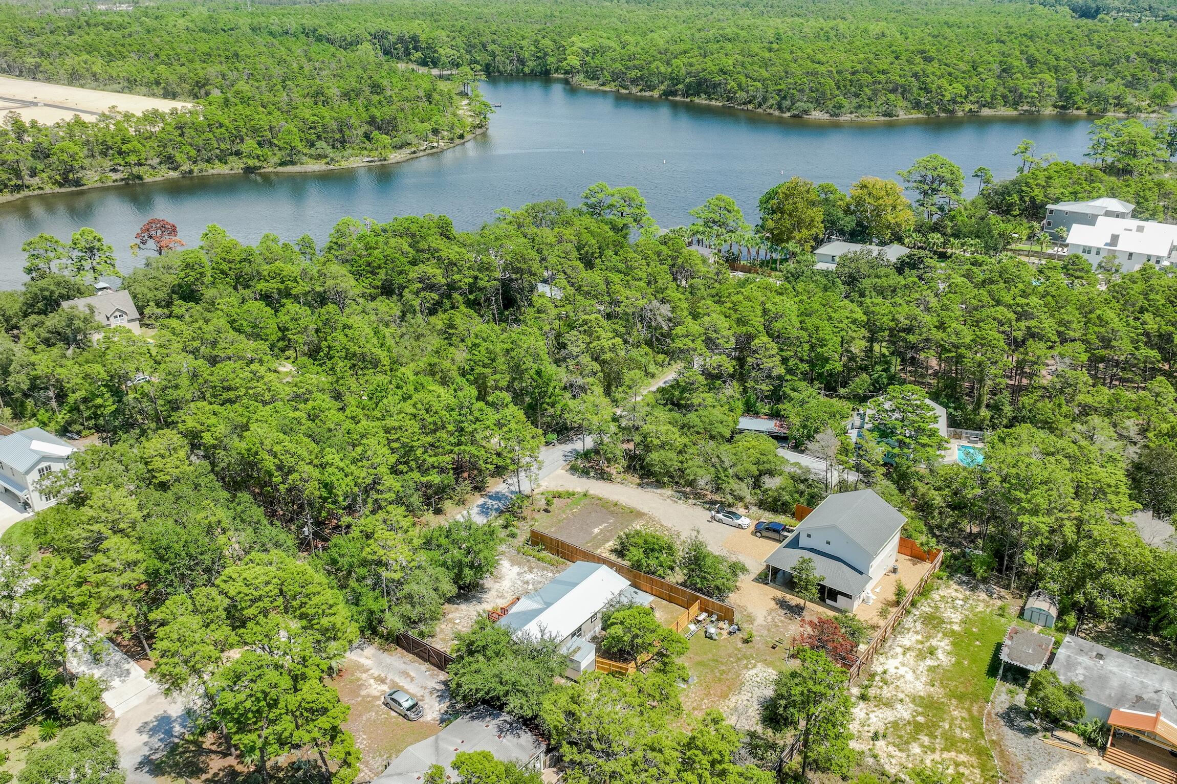 HIGH RIDGE ESTATES - Land