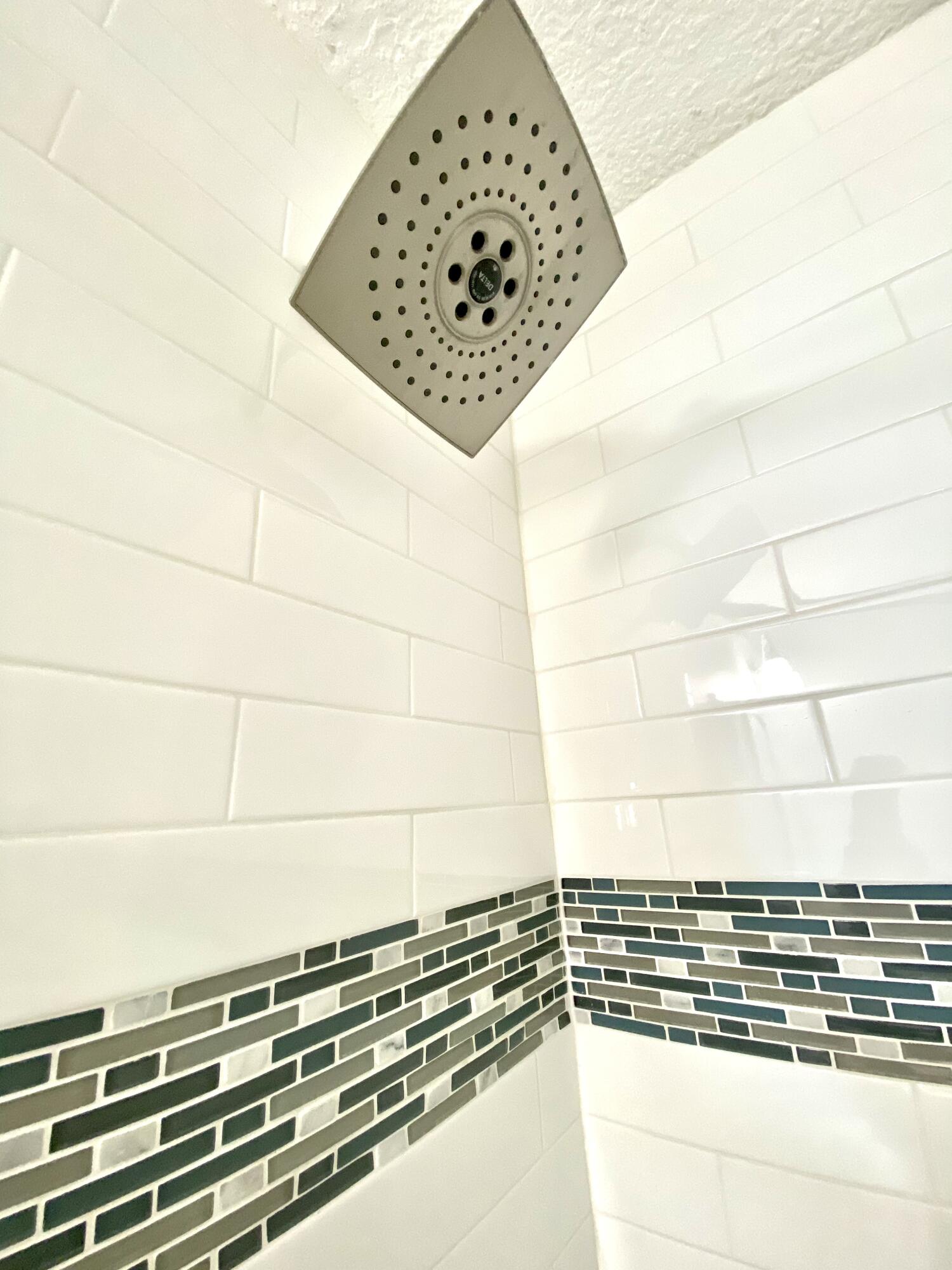 HOLIDAY SURF & RACQUET CLUB - Residential