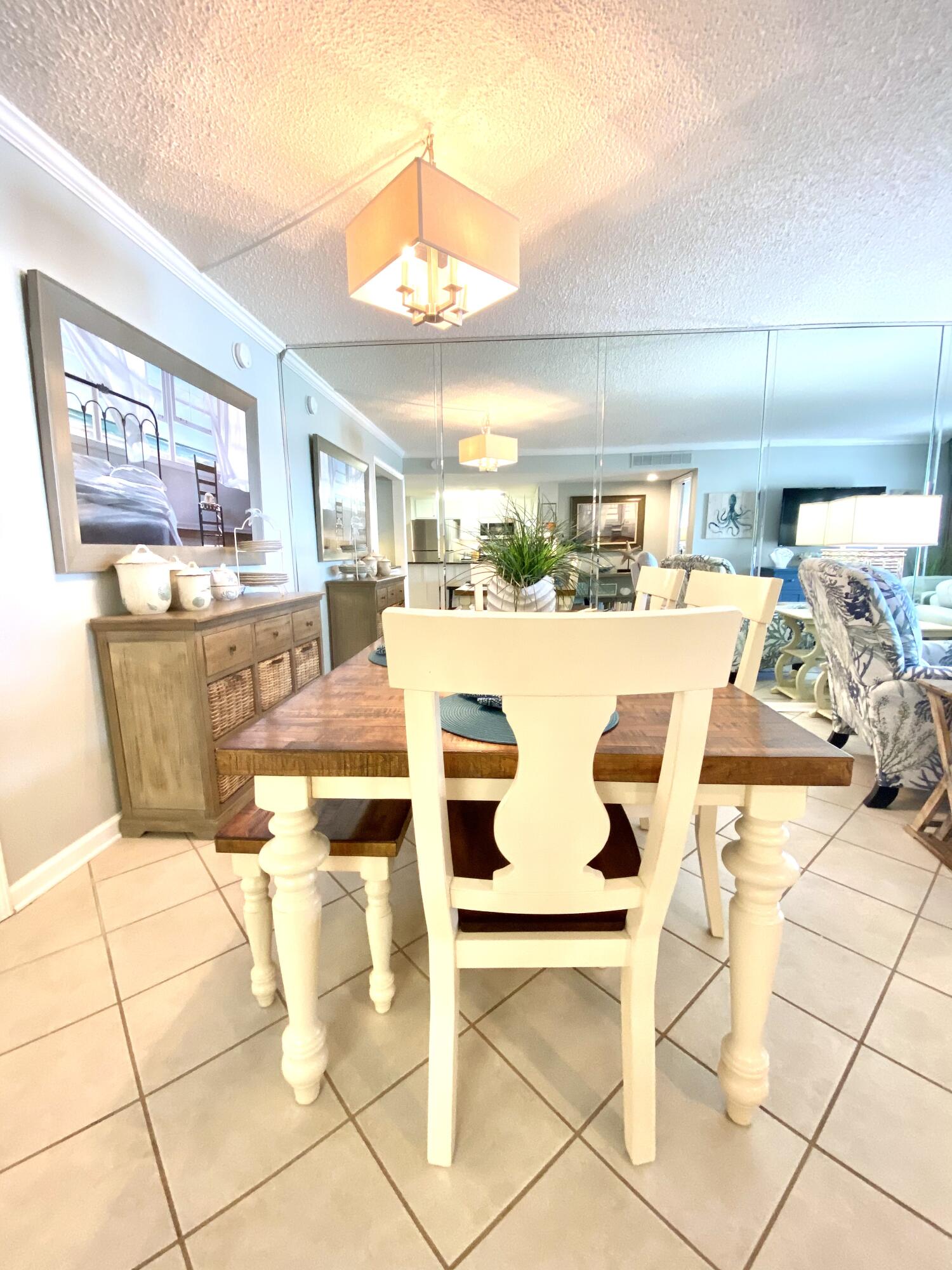 HOLIDAY SURF & RACQUET CLUB - Residential