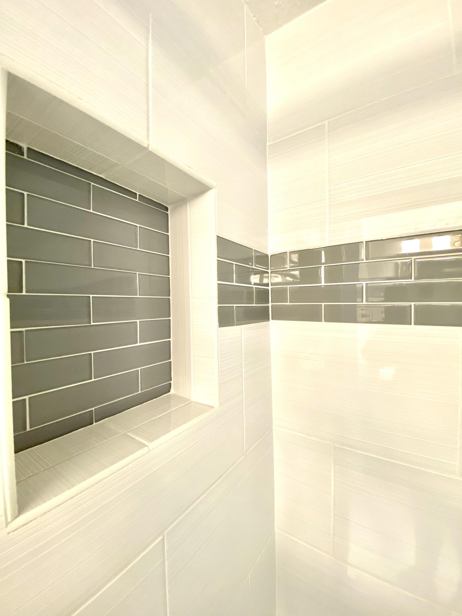 HOLIDAY SURF & RACQUET CLUB - Residential