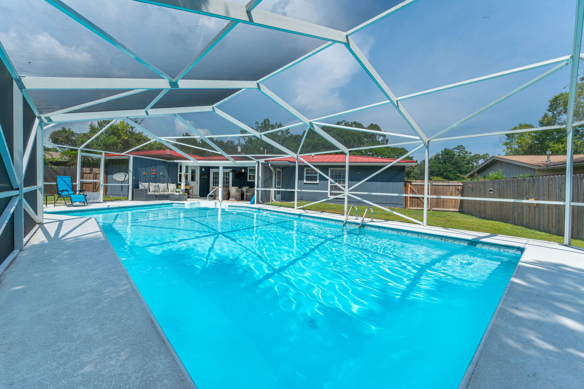SHERWOOD FOREST - Residential