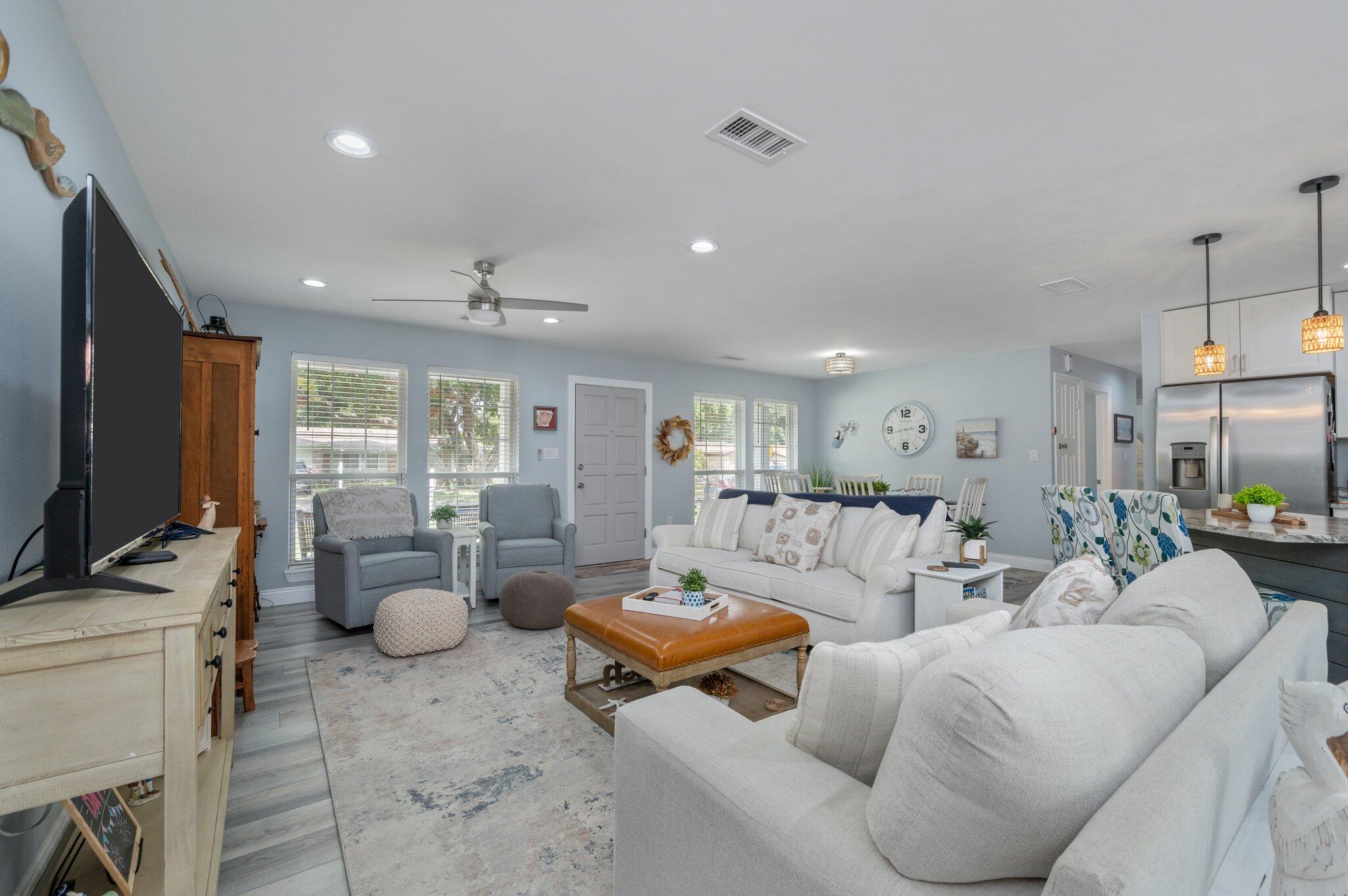 SHERWOOD FOREST - Residential