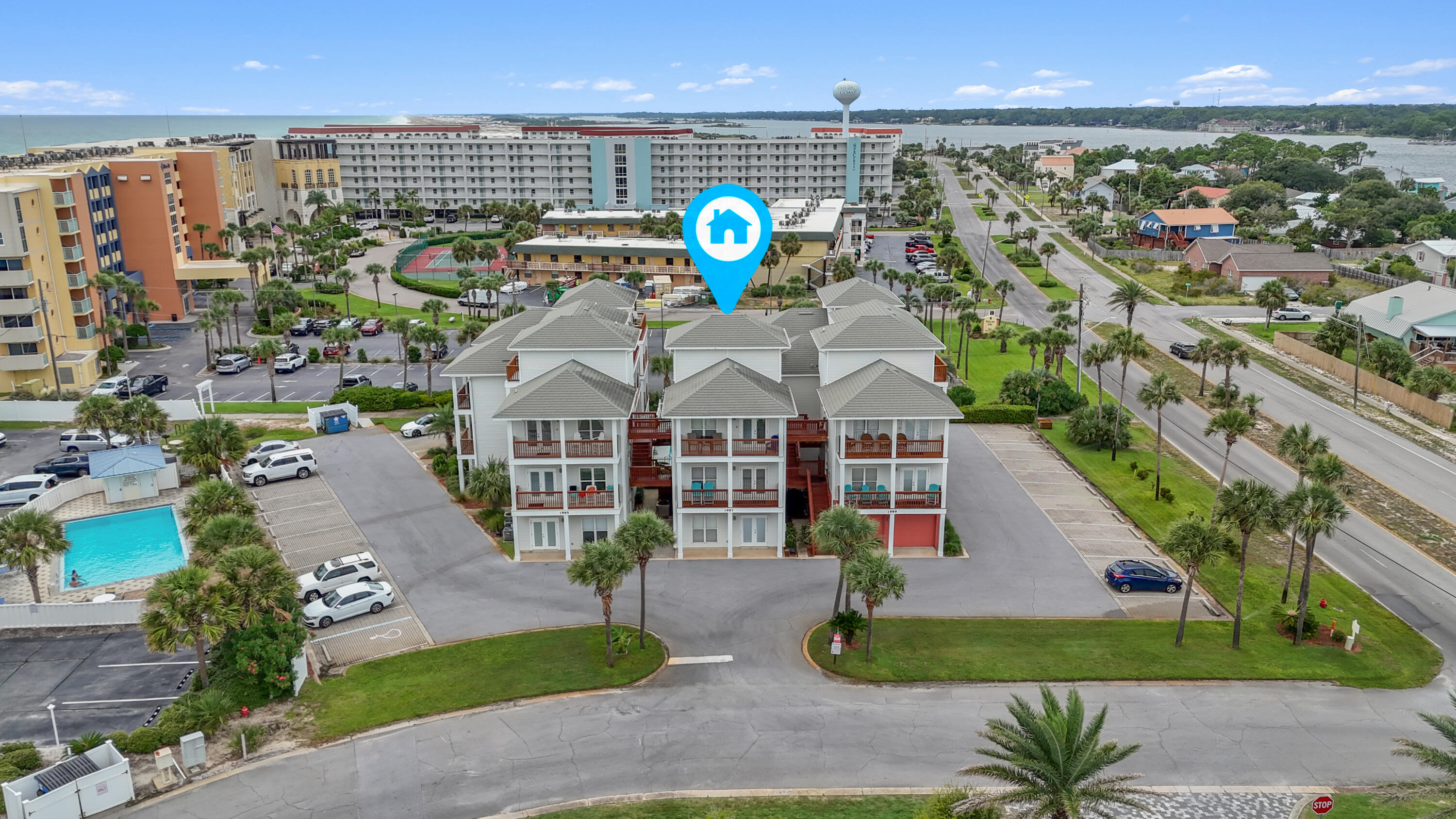 SUNSET COTTAGES CONDO - Residential