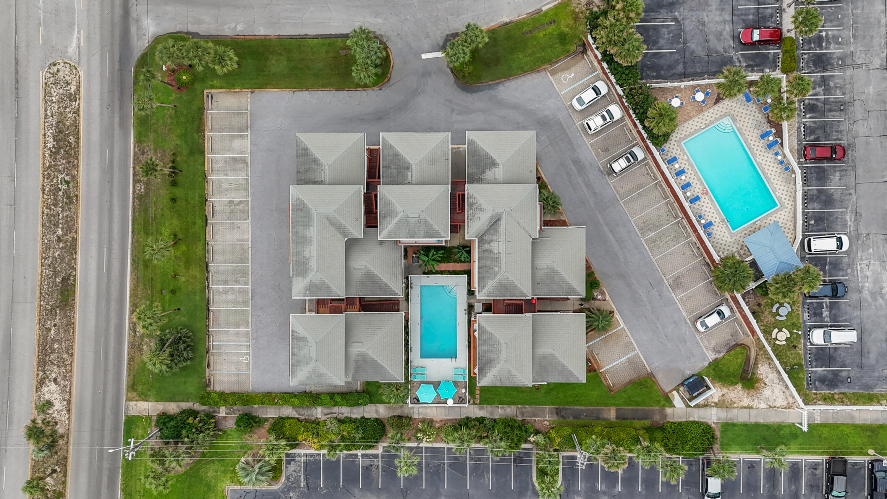 SUNSET COTTAGES CONDO - Residential