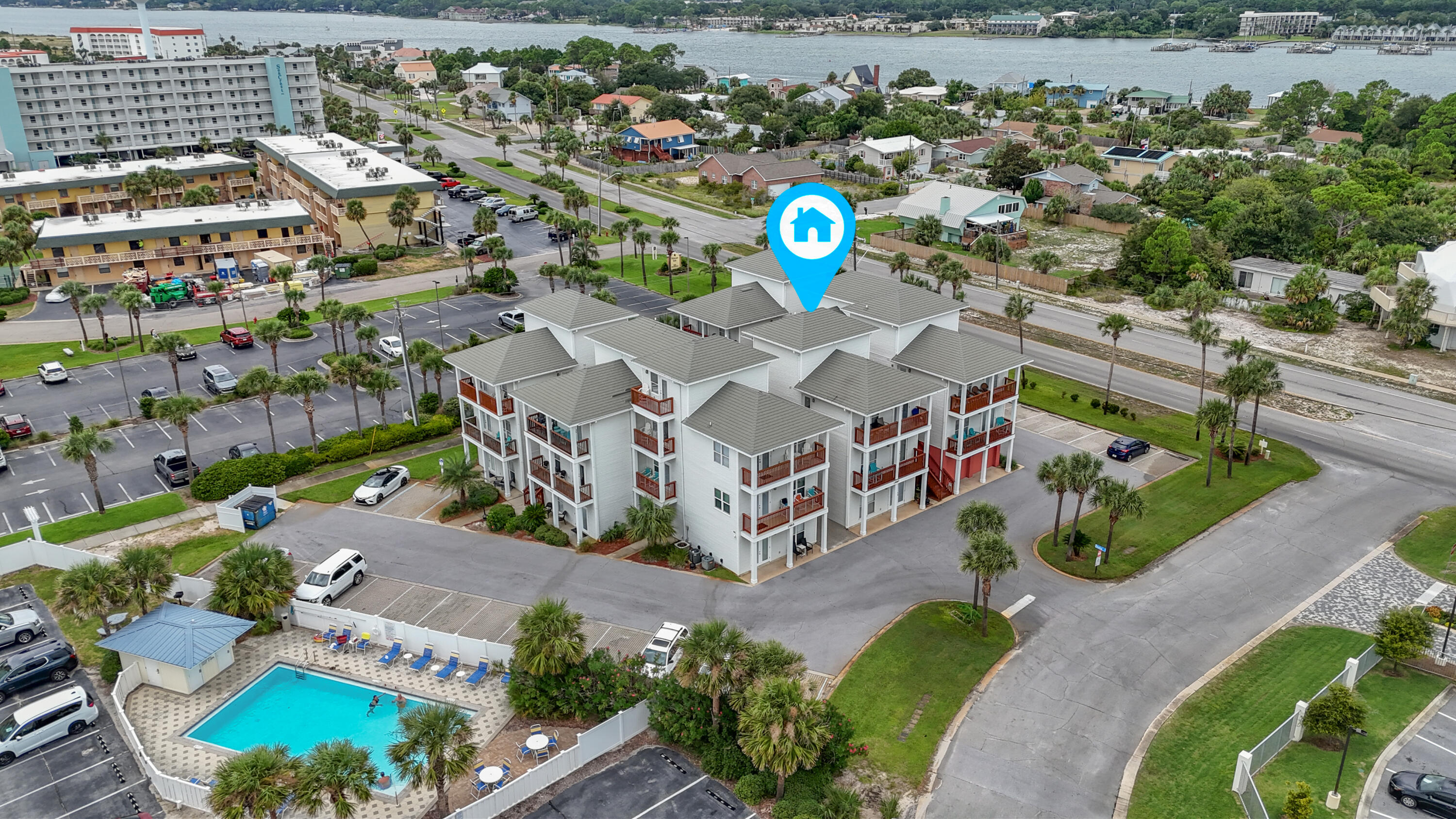 SUNSET COTTAGES CONDO - Residential