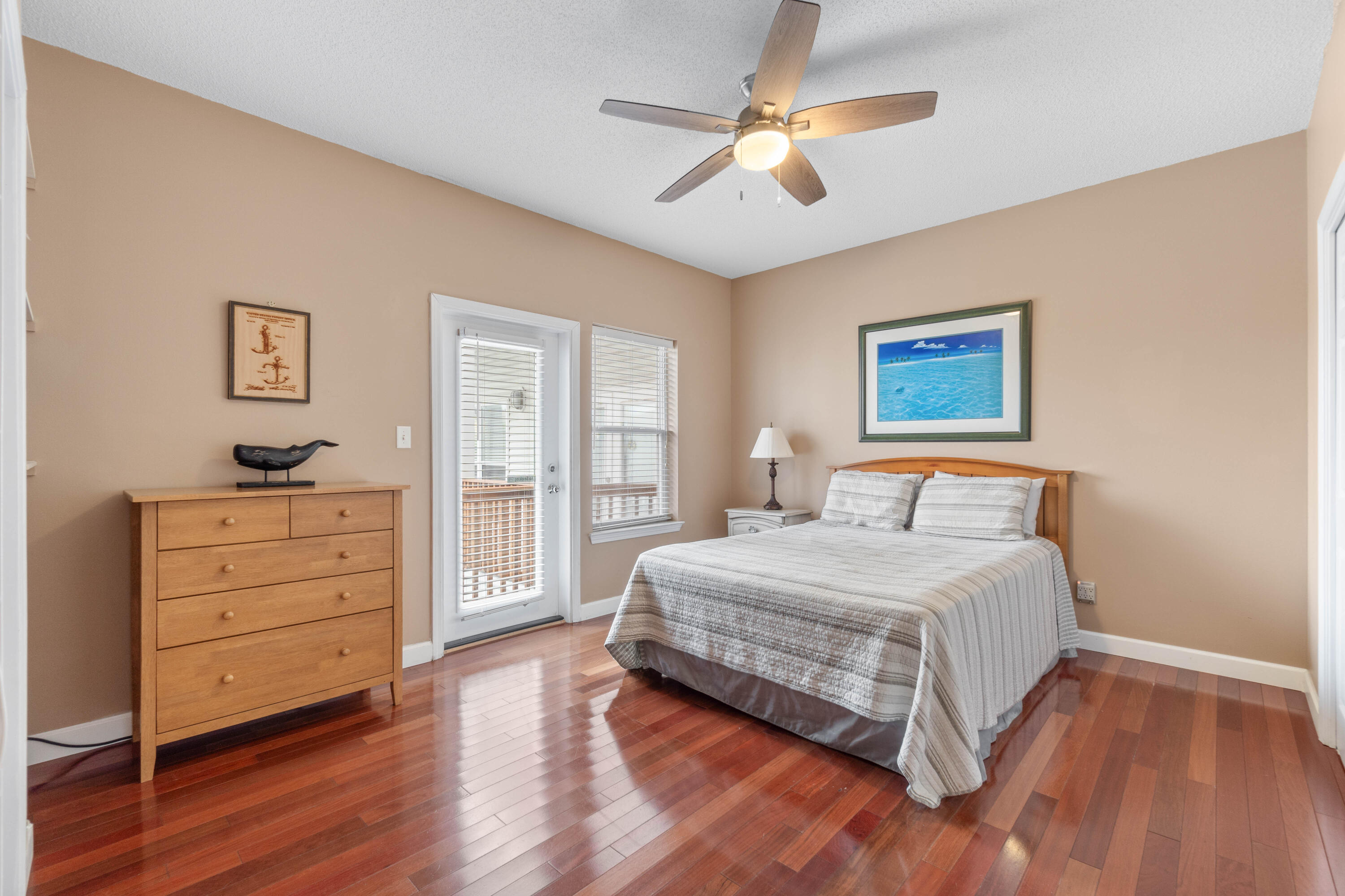 SUNSET COTTAGES CONDO - Residential