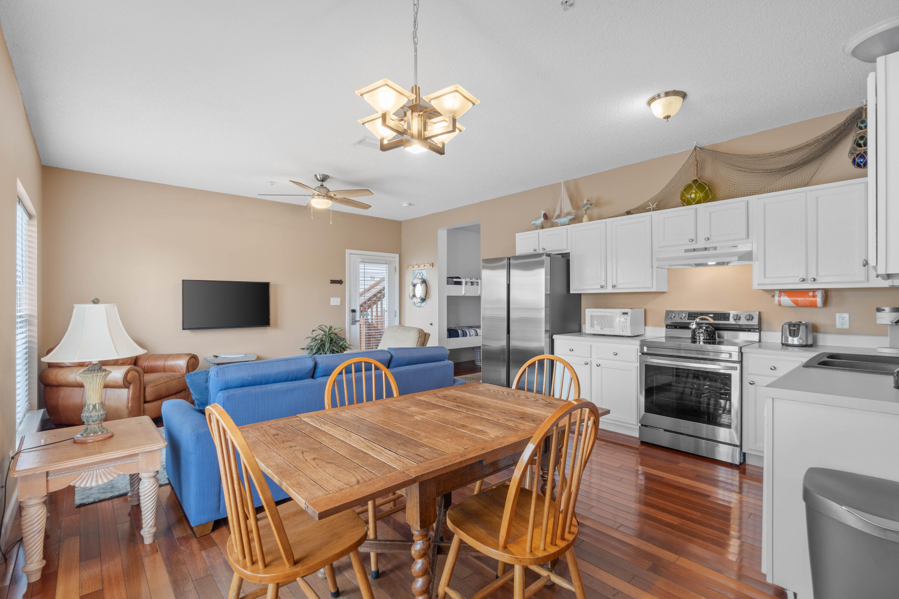 SUNSET COTTAGES CONDO - Residential