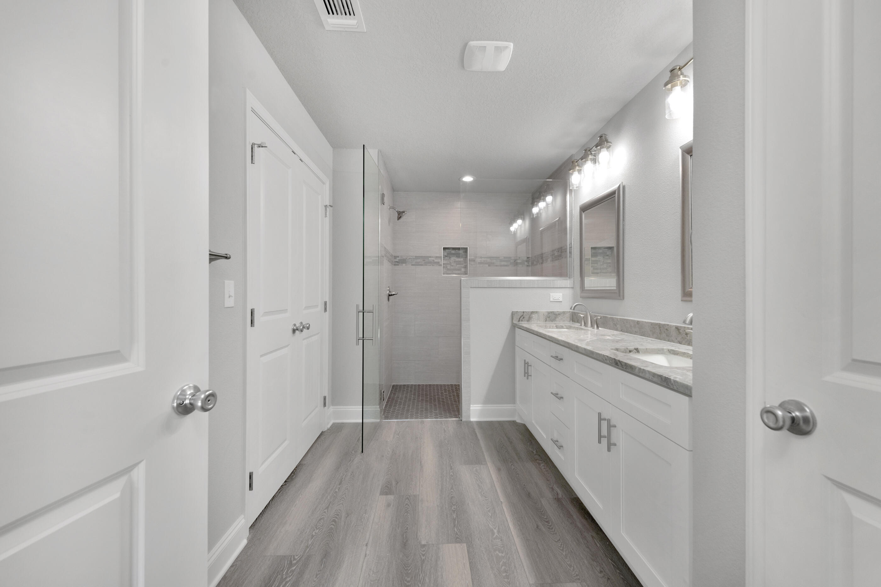 SEASHORE VILLAGE - Residential