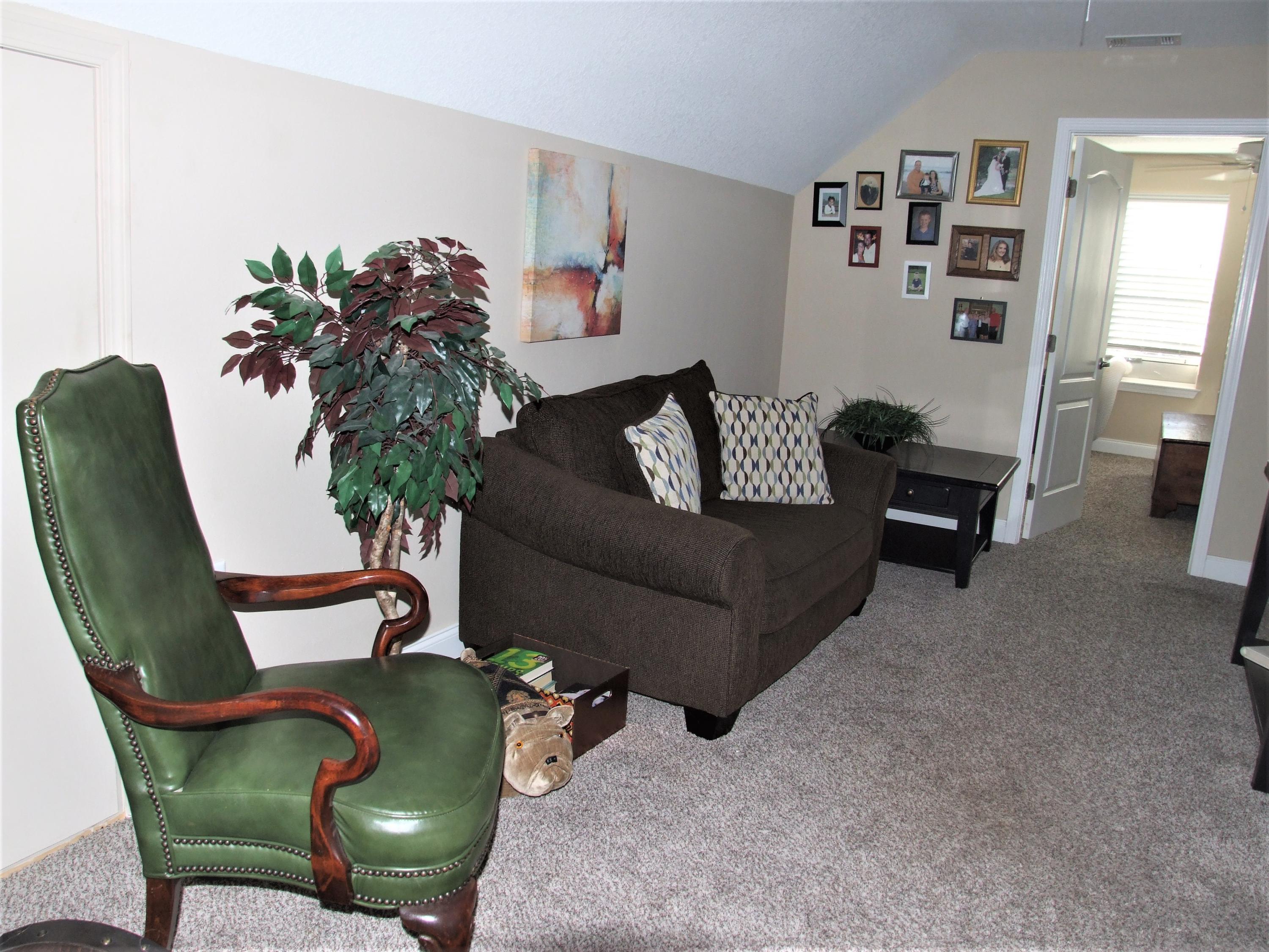 TOWN OF SANTA ROSA - Residential