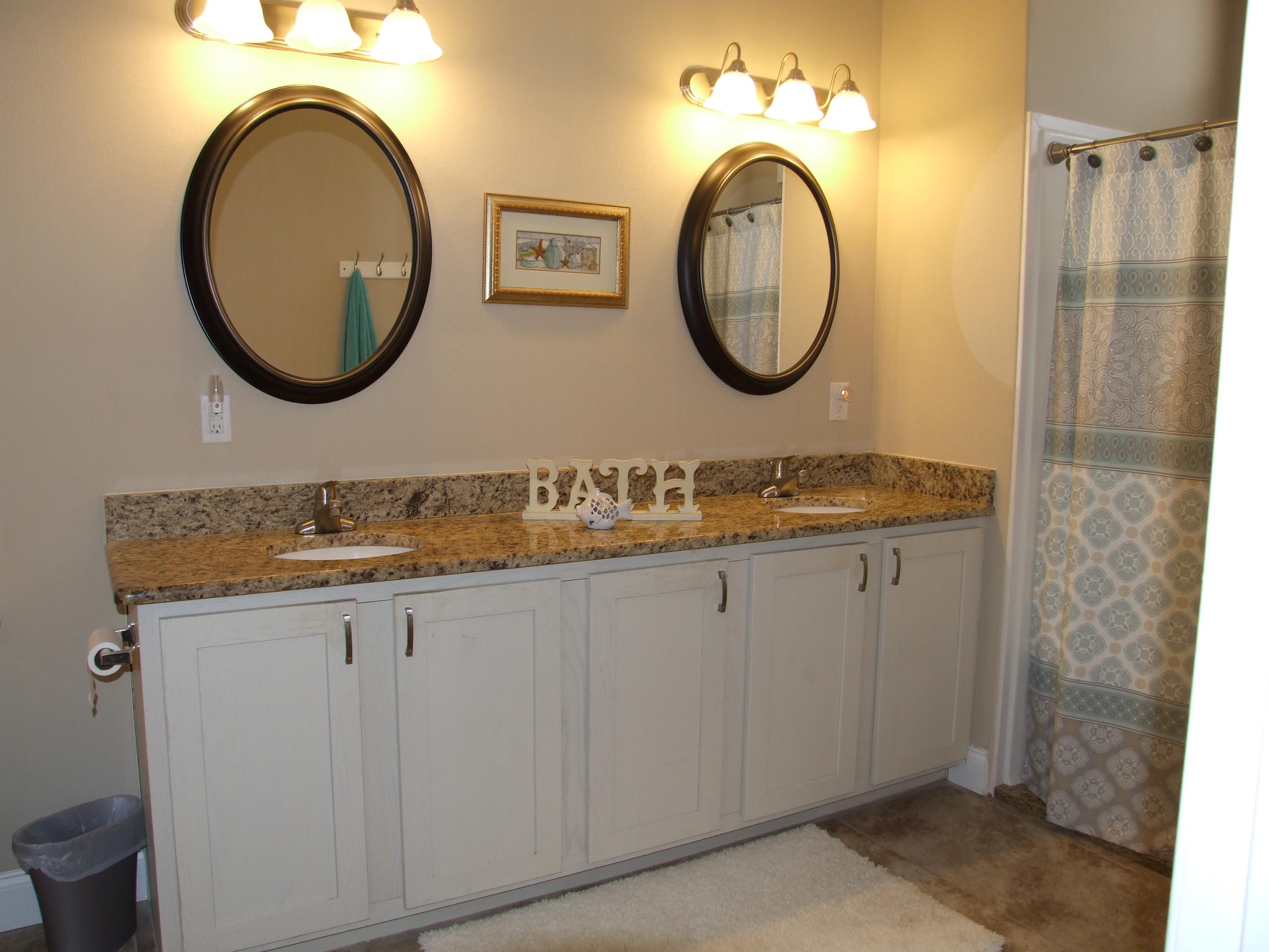 TOWN OF SANTA ROSA - Residential