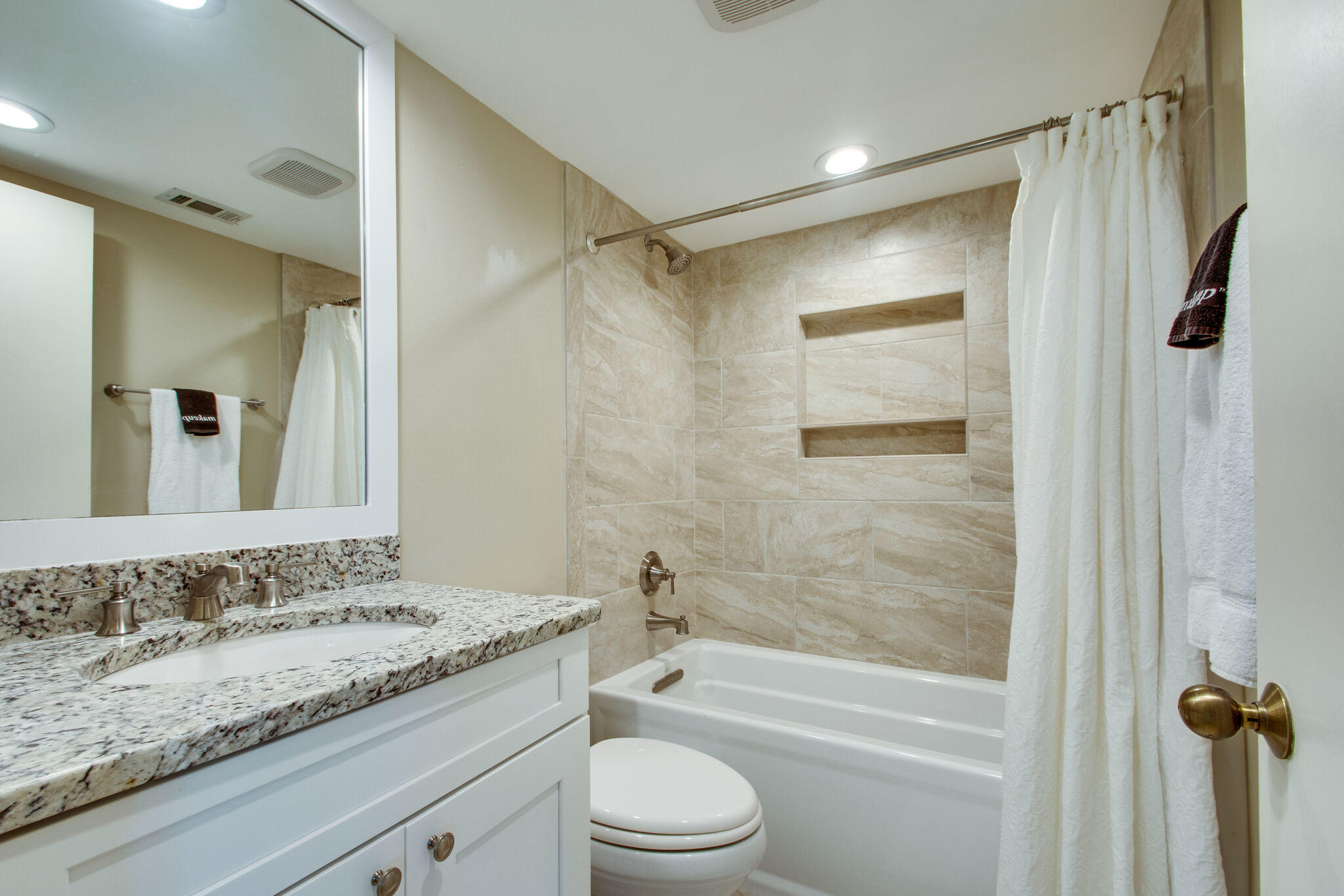 HIDDEN DUNES BEACH COTTAGES 2 - Residential