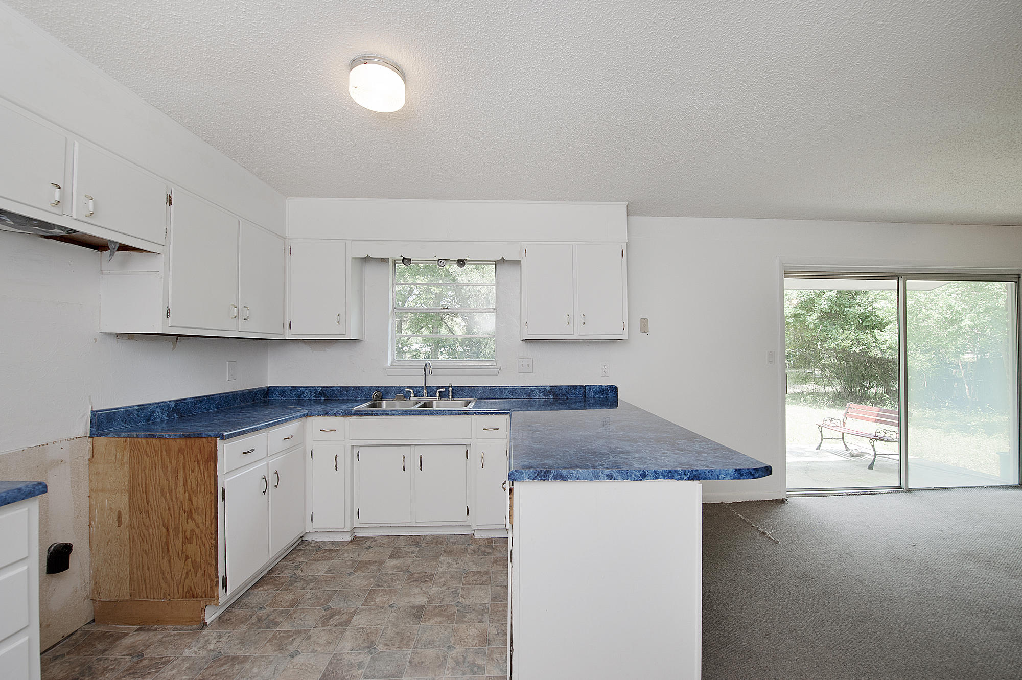 ELLIOTTS POINT 10TH ADDN - Residential