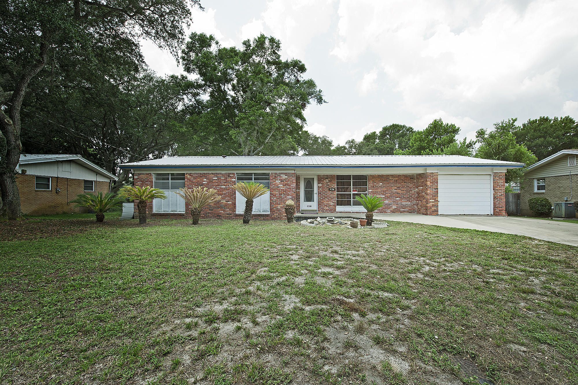 ELLIOTTS POINT 10TH ADDN - Residential