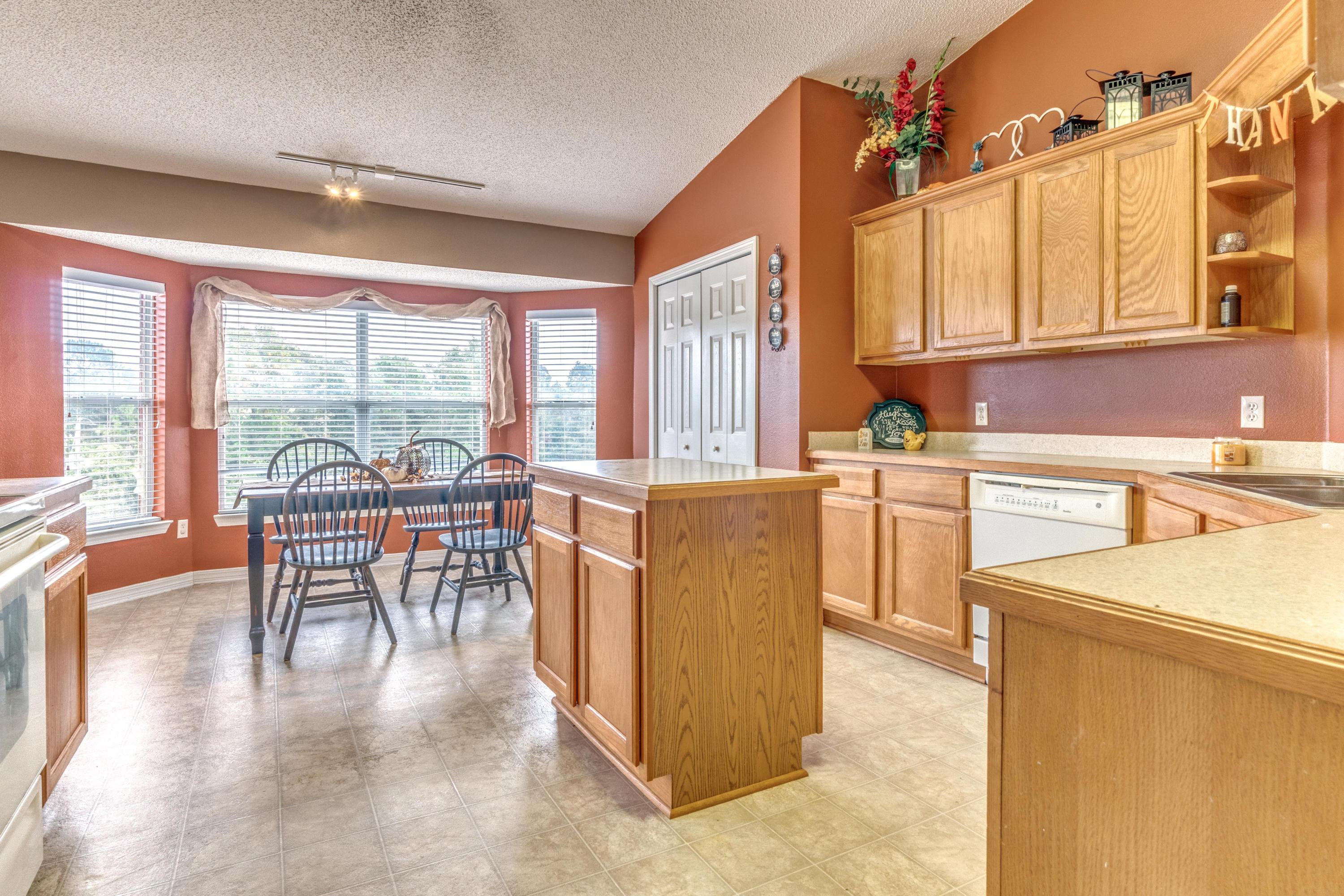 COUNTRYVIEW ESTATES - Residential