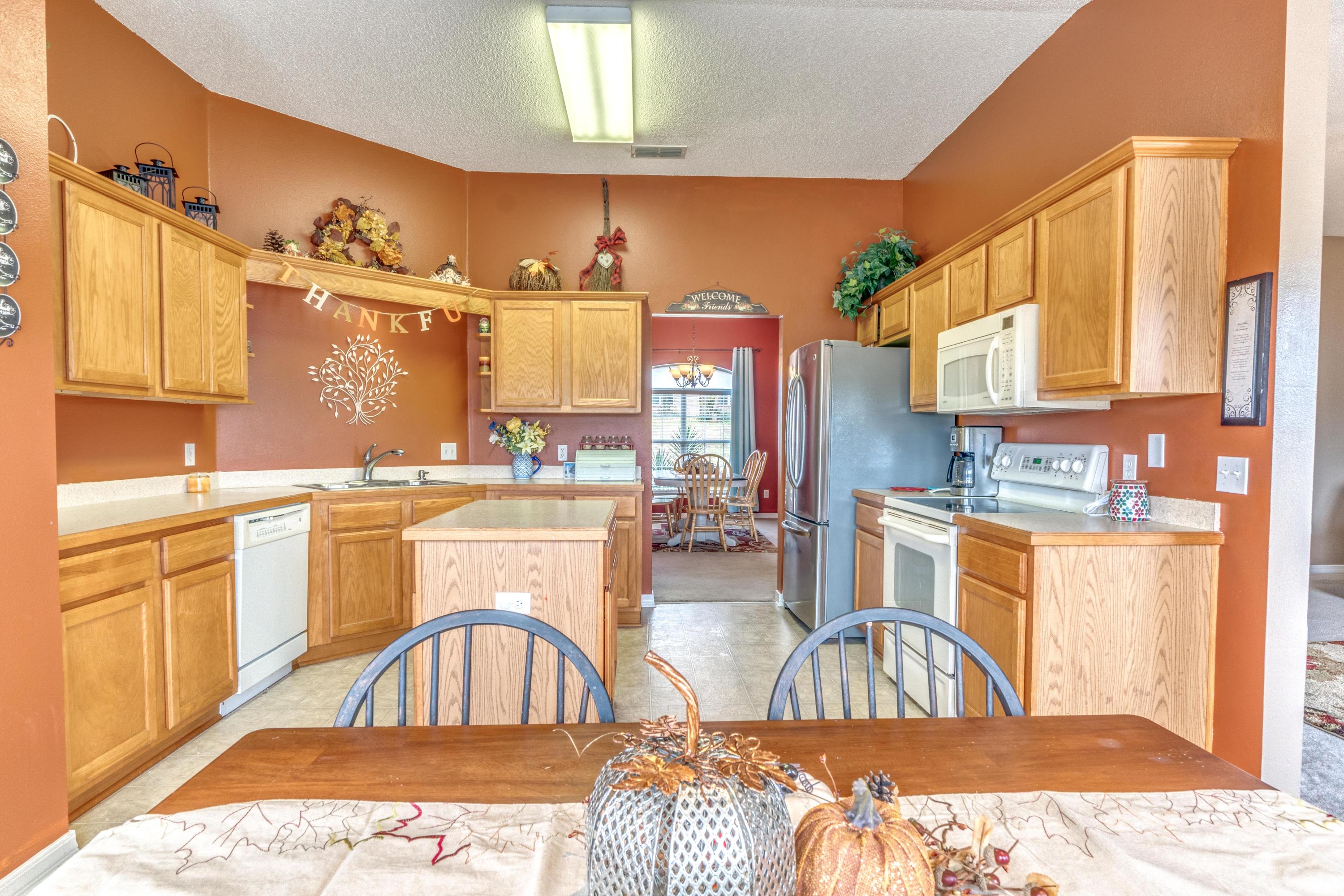 COUNTRYVIEW ESTATES - Residential