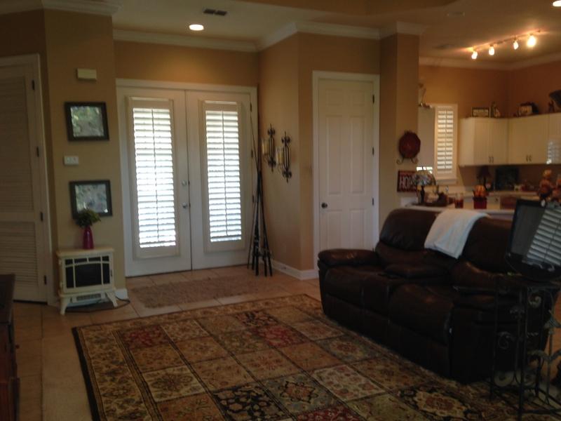 CRYSTAL COVE - Residential