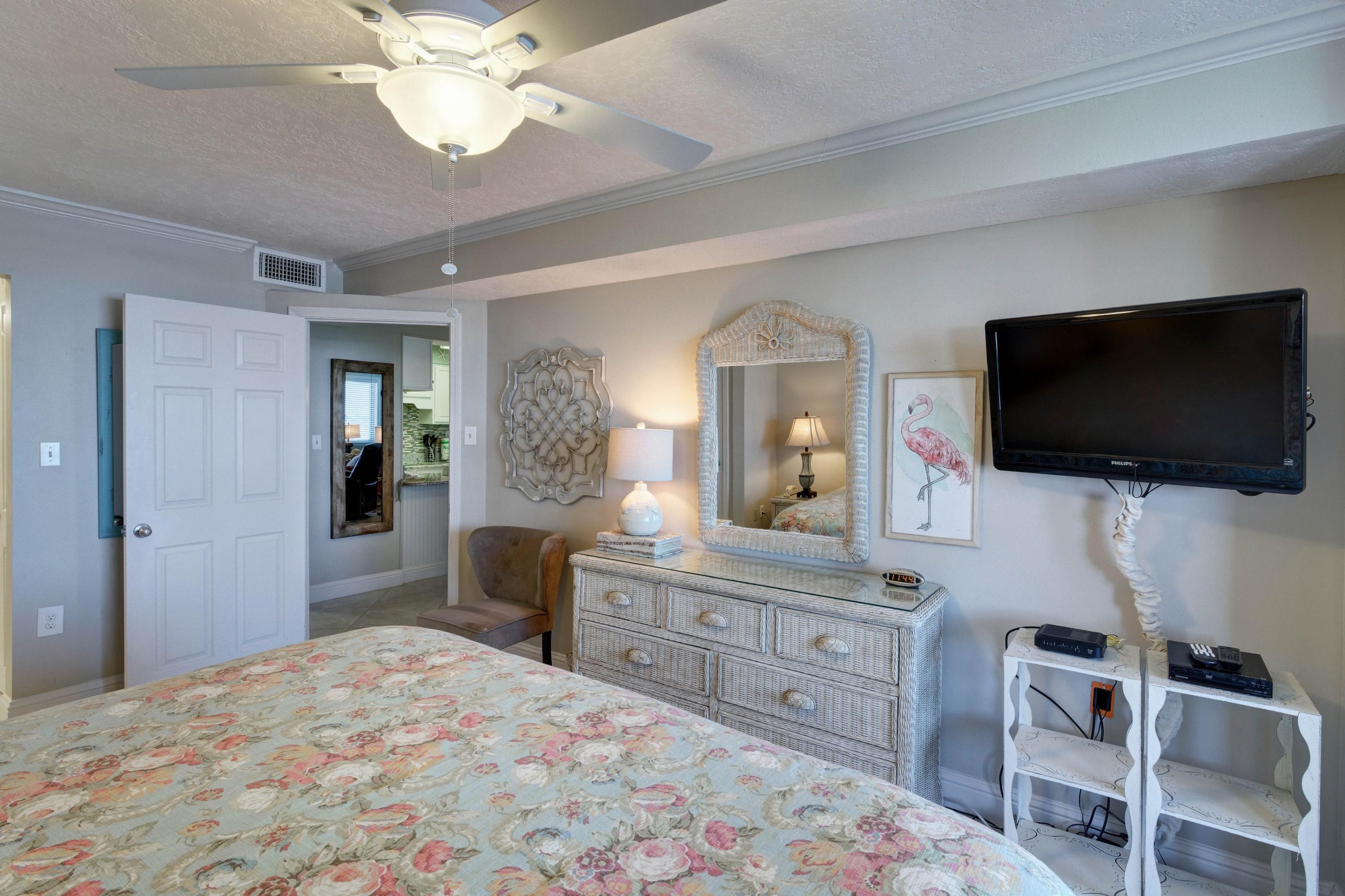 JETTY EAST CONDO - Residential