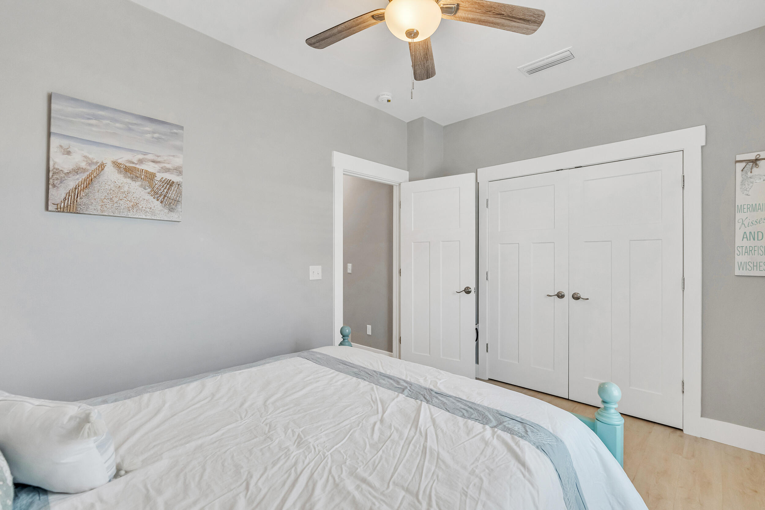 LAGUNA BEACH 7TH ADDN - Residential