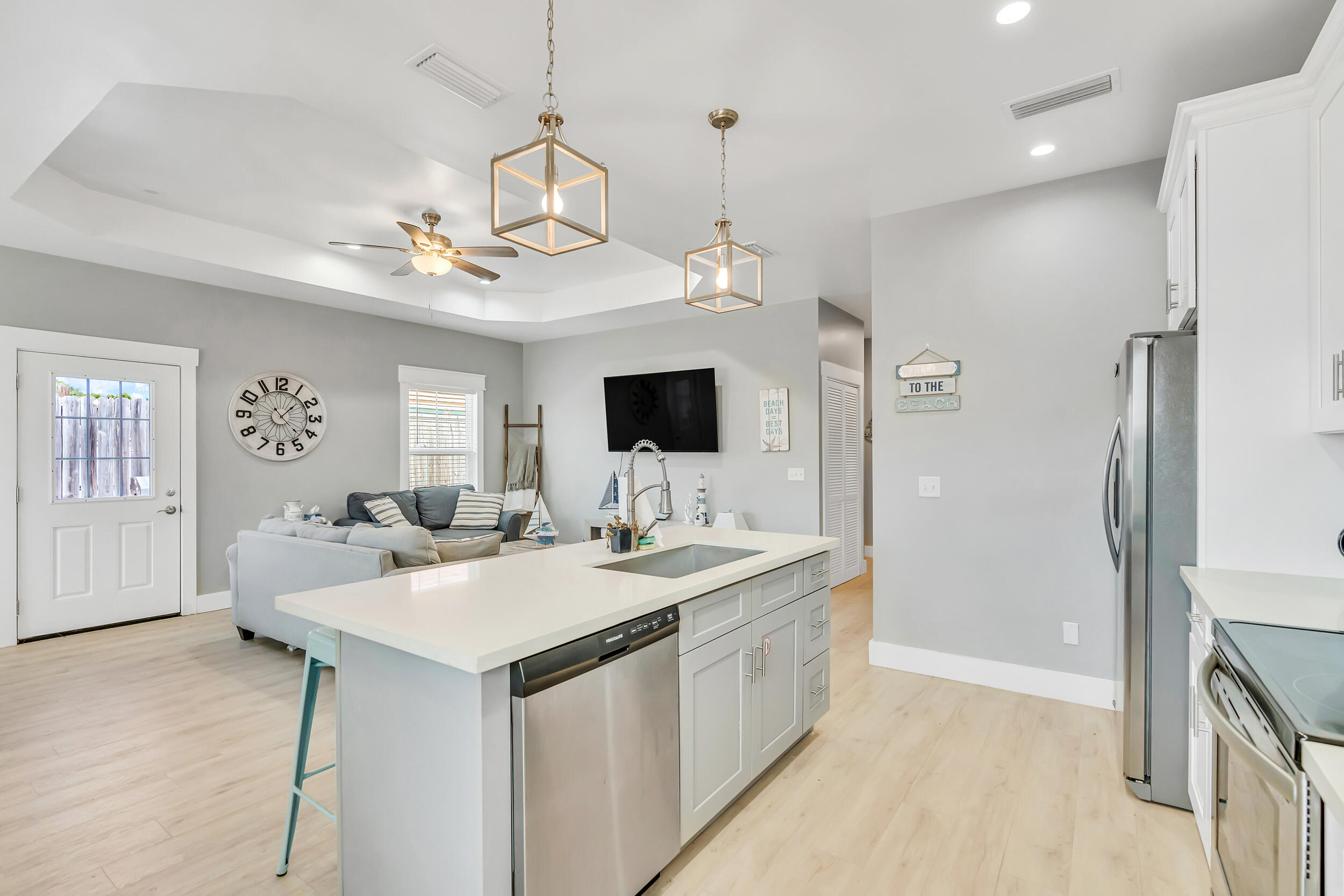 LAGUNA BEACH 7TH ADDN - Residential