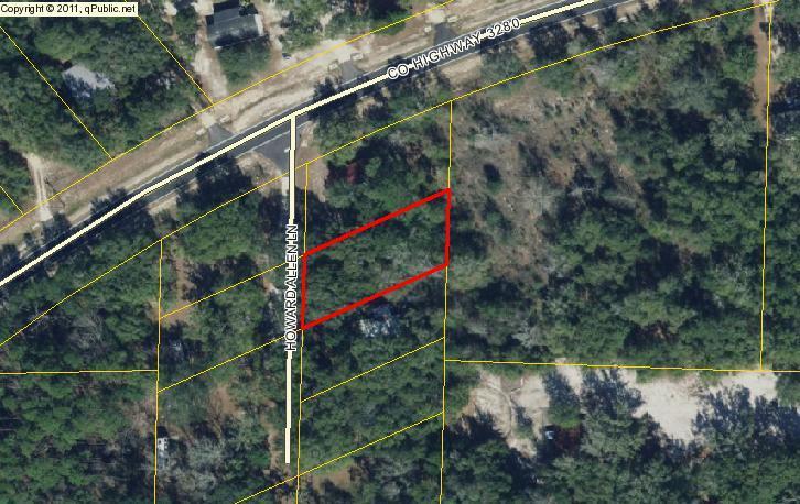 Are you are looking for a quite place to call home or looking for a retreat to be close to fishing the river and creeks then this would be a great property for you. Located close to hwy 20 for access to Freeport and near hwy 79 if you wanted to go to Panama City. Gives you the peacefulness of nature with the access to the city still within reach.Come see this property today!