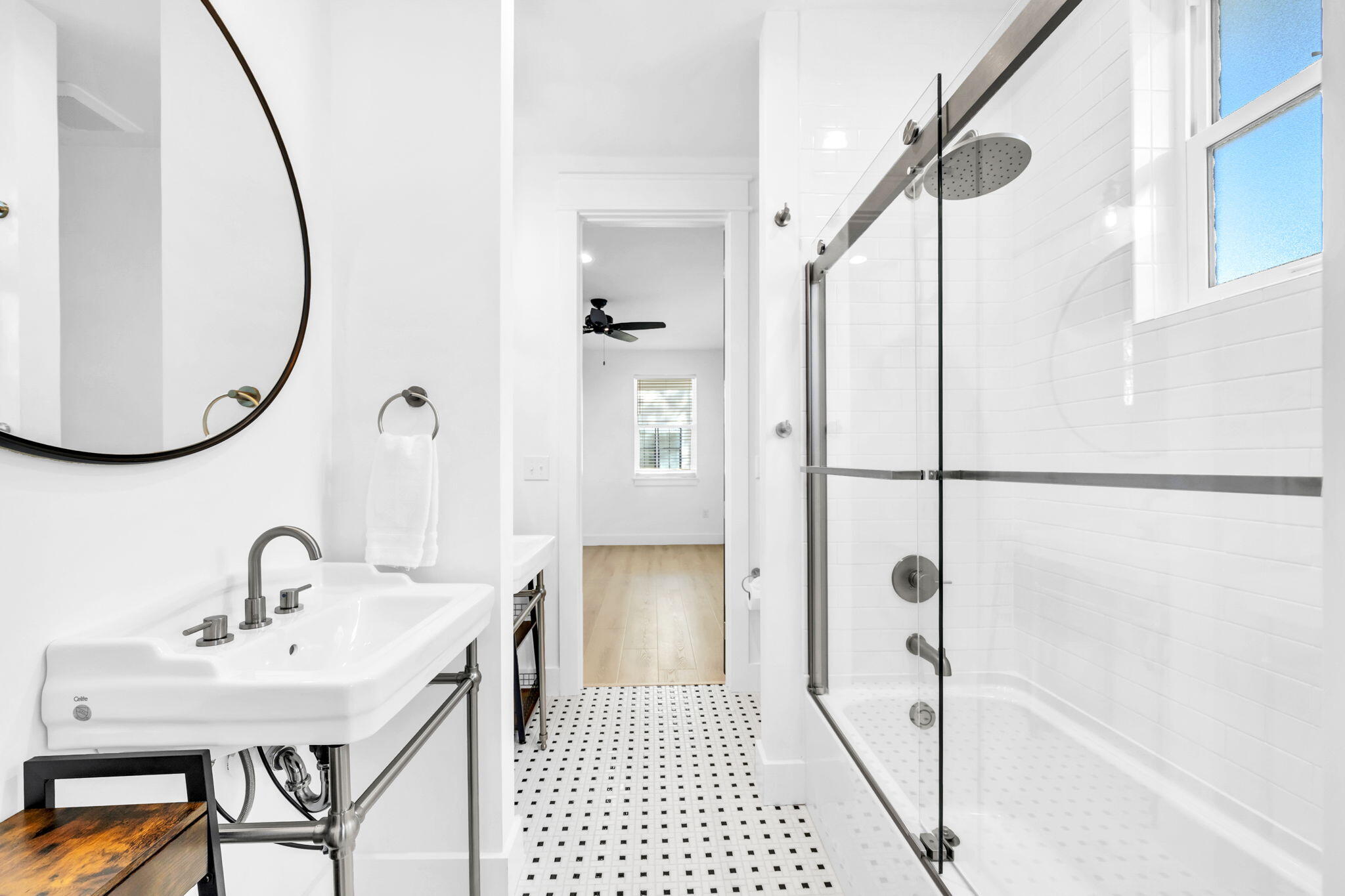 HIDDEN GROVE - Residential Lease