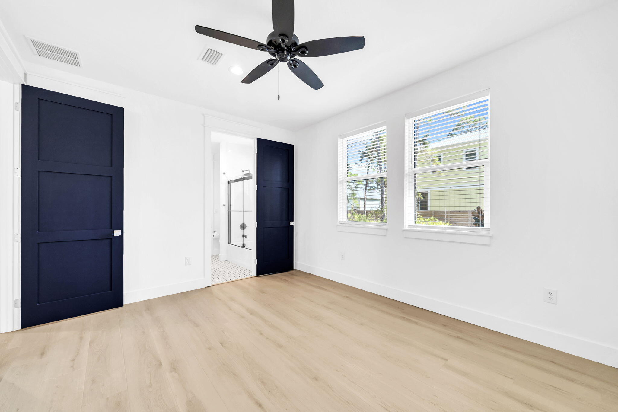 HIDDEN GROVE - Residential Lease