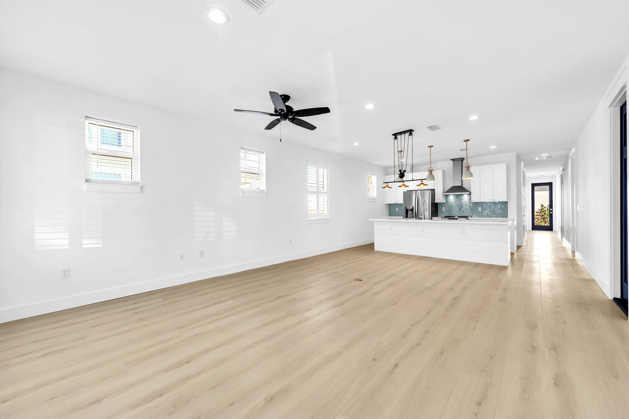 HIDDEN GROVE - Residential Lease