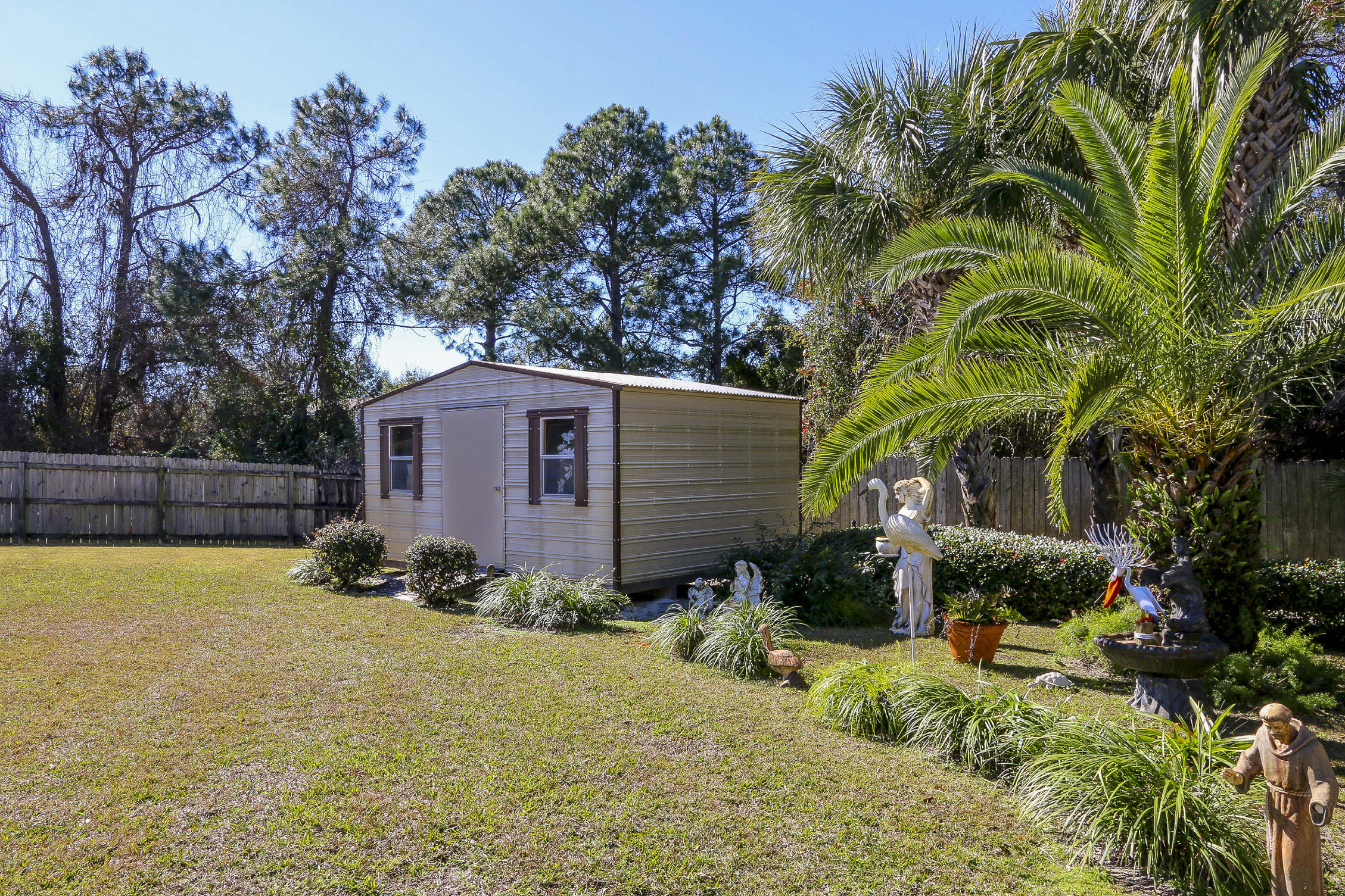 HARBOR BREEZE 1ST ADDN - Residential