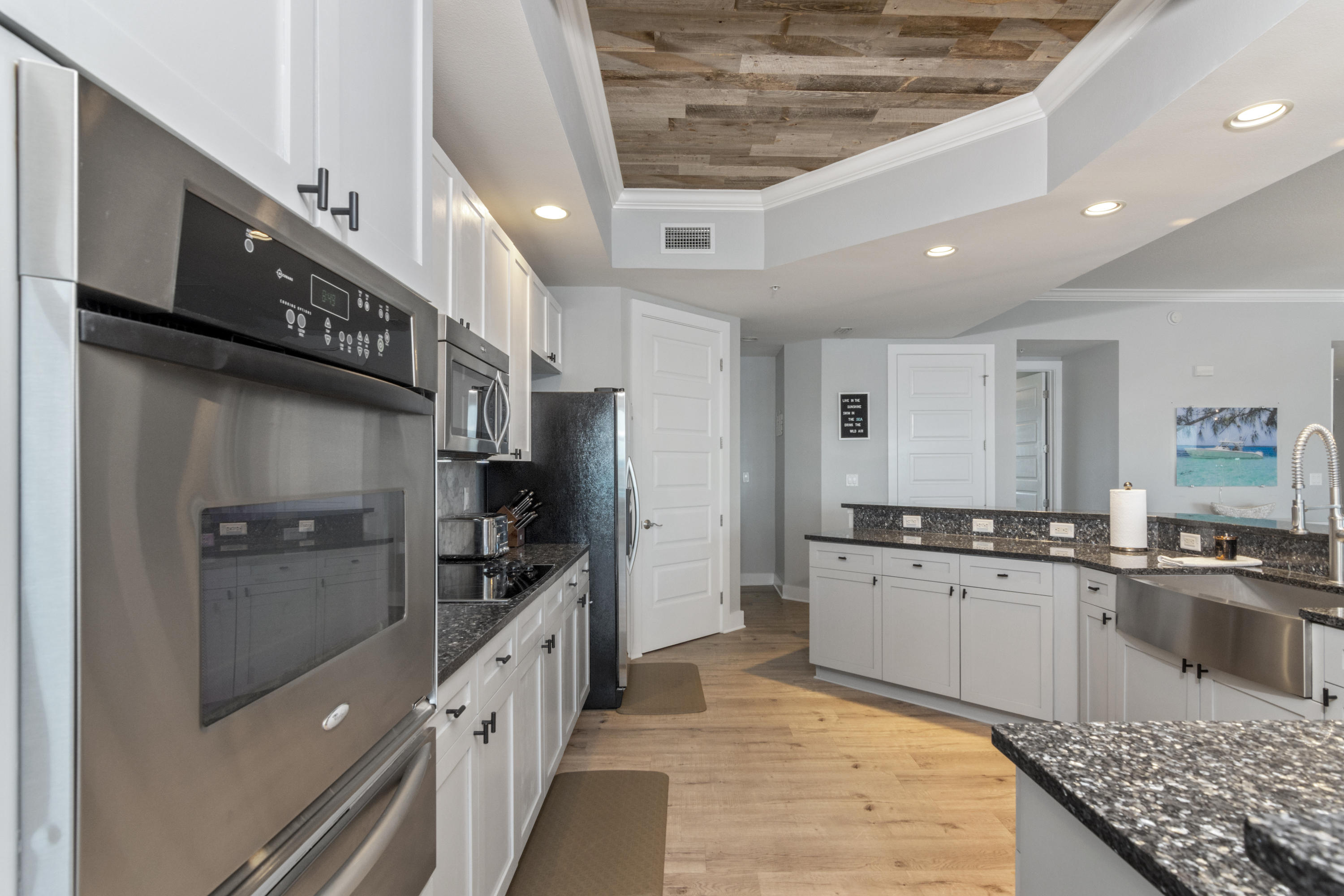 HARBOR LIGHTS - Residential